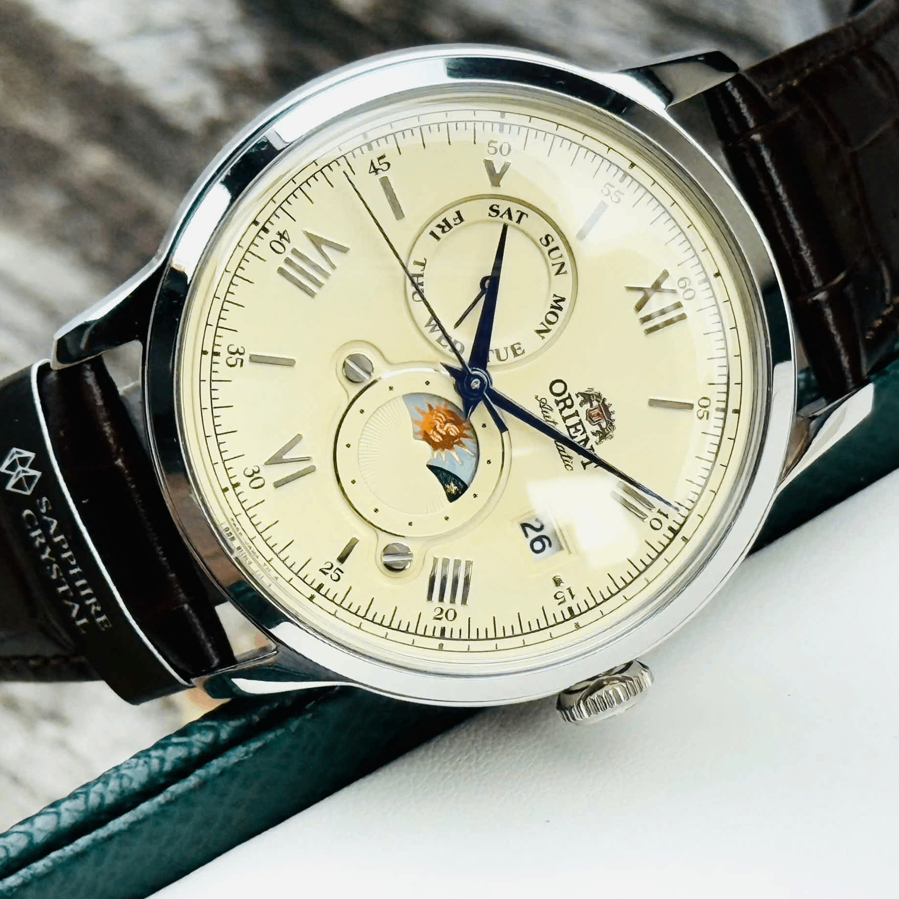 Đồng hồ Orient Sun and Moon Gen 7 Classic RA-AK0803Y30B