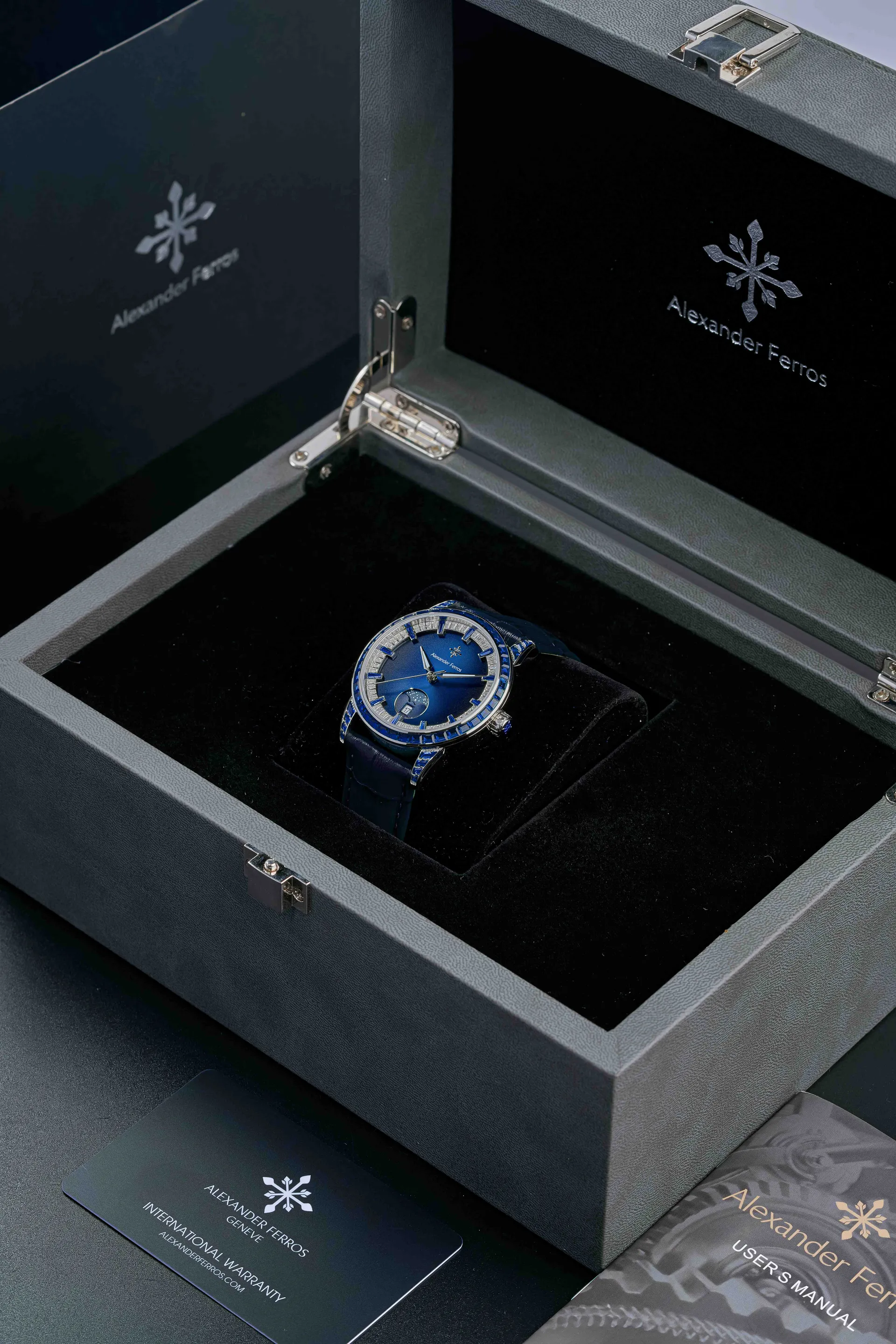 Đồng Hồ Alexander Ferros 9081S-05