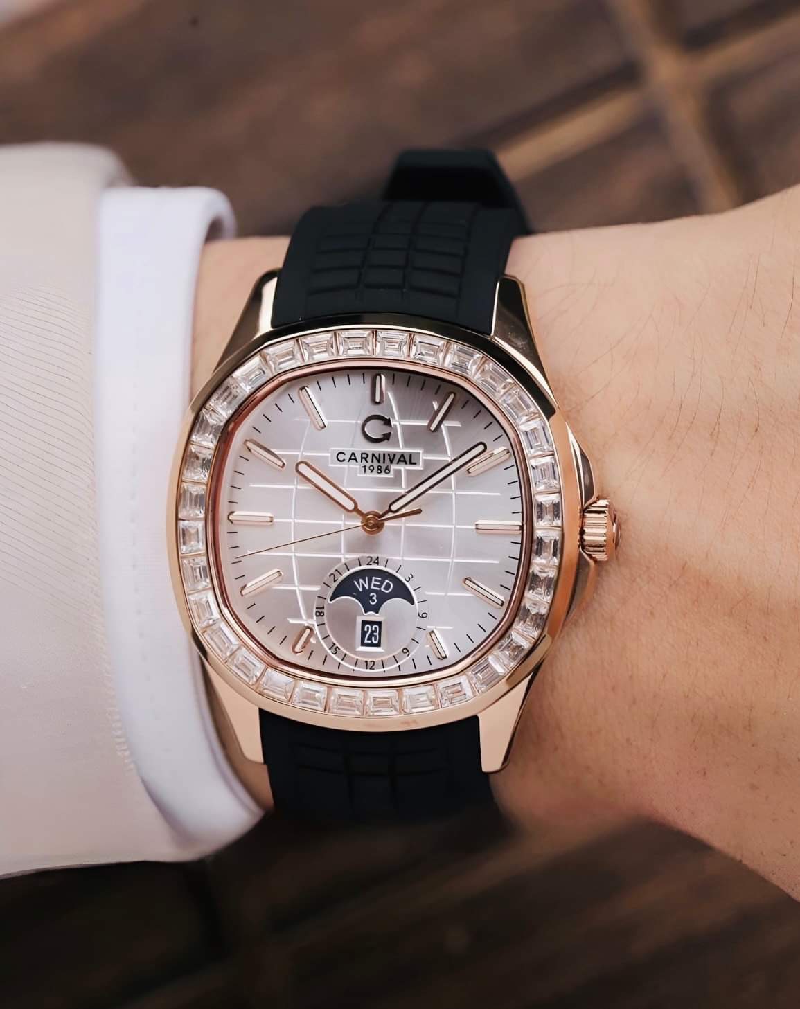 CARNIVAL 1986 AQUANUS ROSE GOLD AUTOMATIC WHITE 8113G2-VH-DCS-T