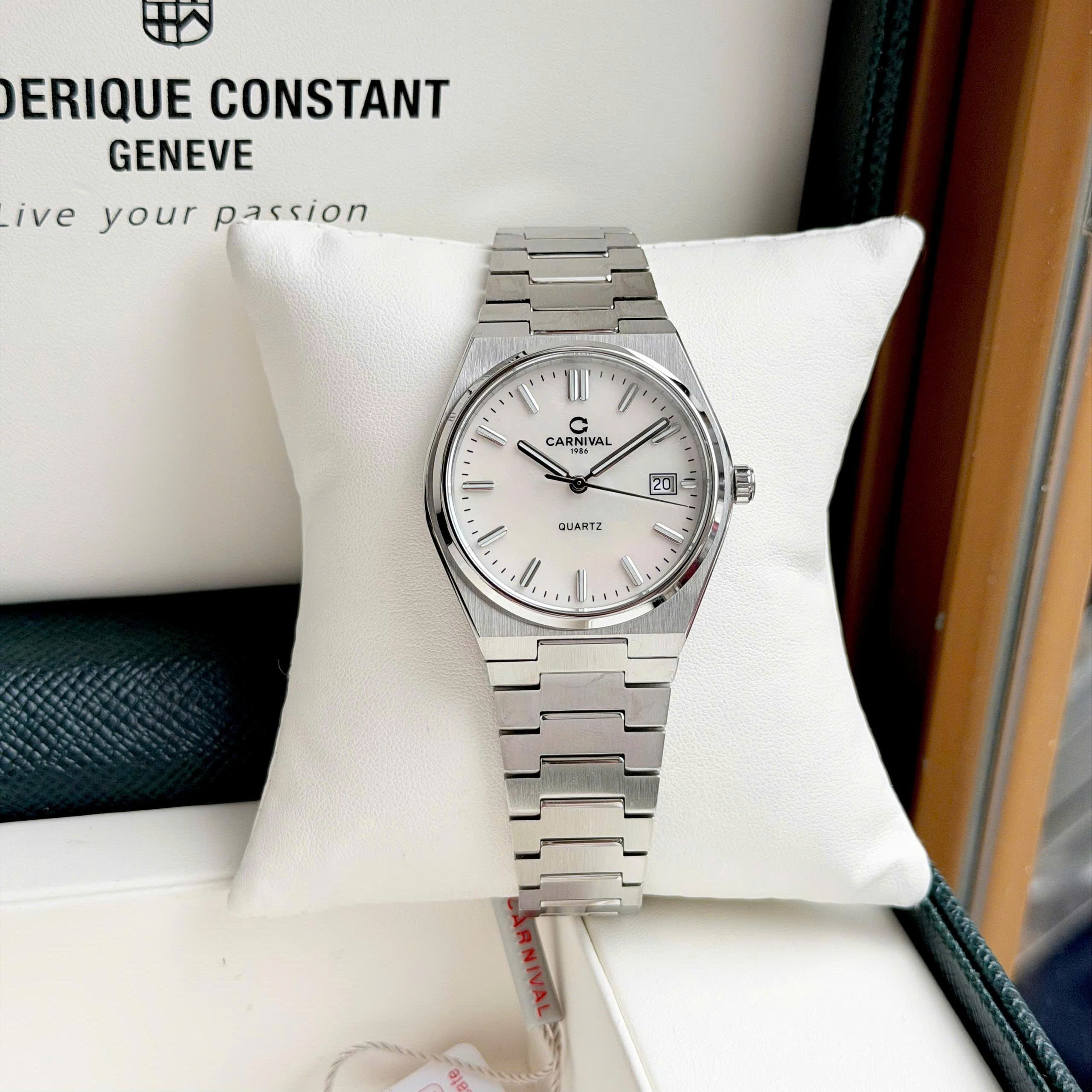 ĐỒNG HỒ NAM CARNIVAL QUARTZ 8251G-VT-TK