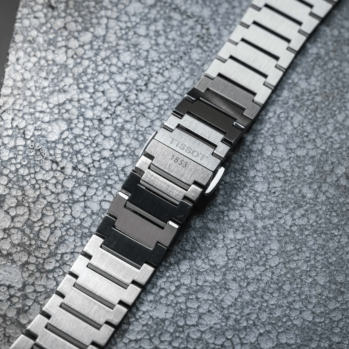 TISSOT PRX POWERMATIC 80 GREEN 35MM T137.207.11.091.00