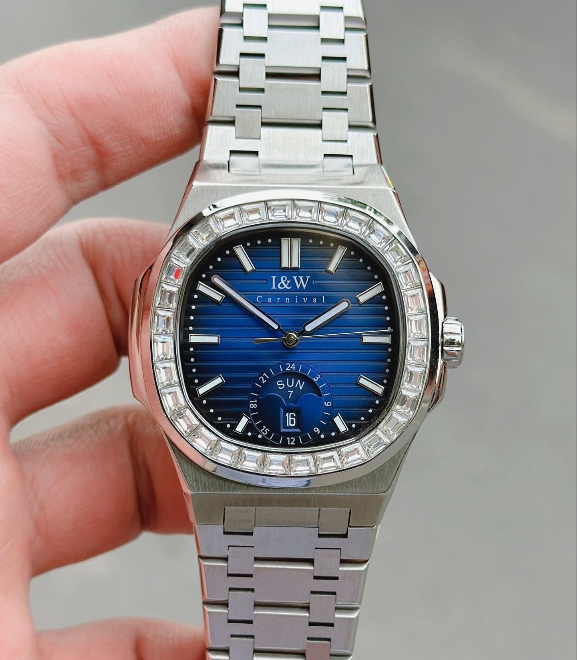 ĐỒNG HỒ NAM I&W CARNIVAL AUTOMATIC IW735G2-T2