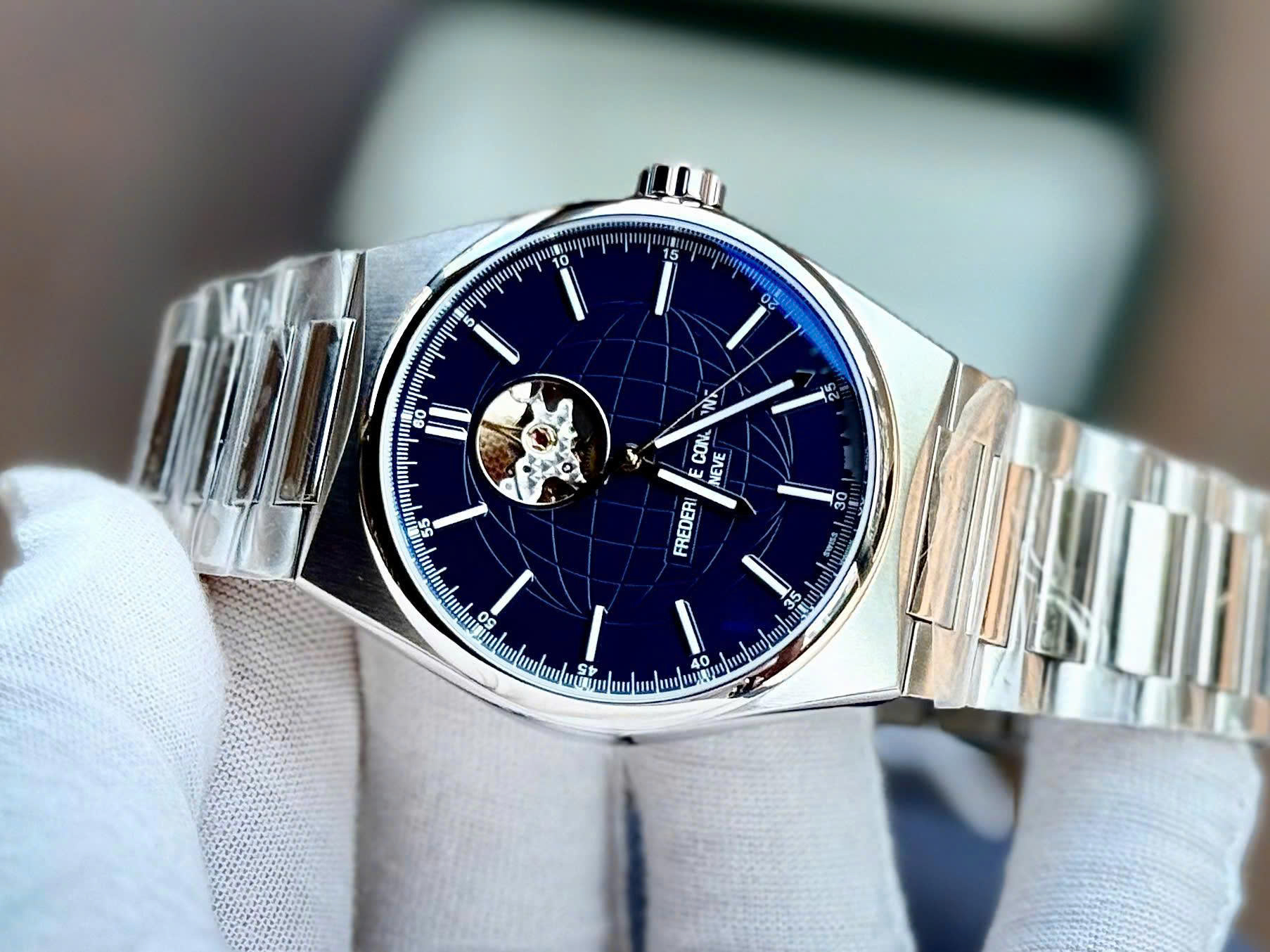 ĐỒNG HỒ NAM FREDERIQUE CONSTANT HIGHLIFE AUTOMATIC FC-310N4NH6B
