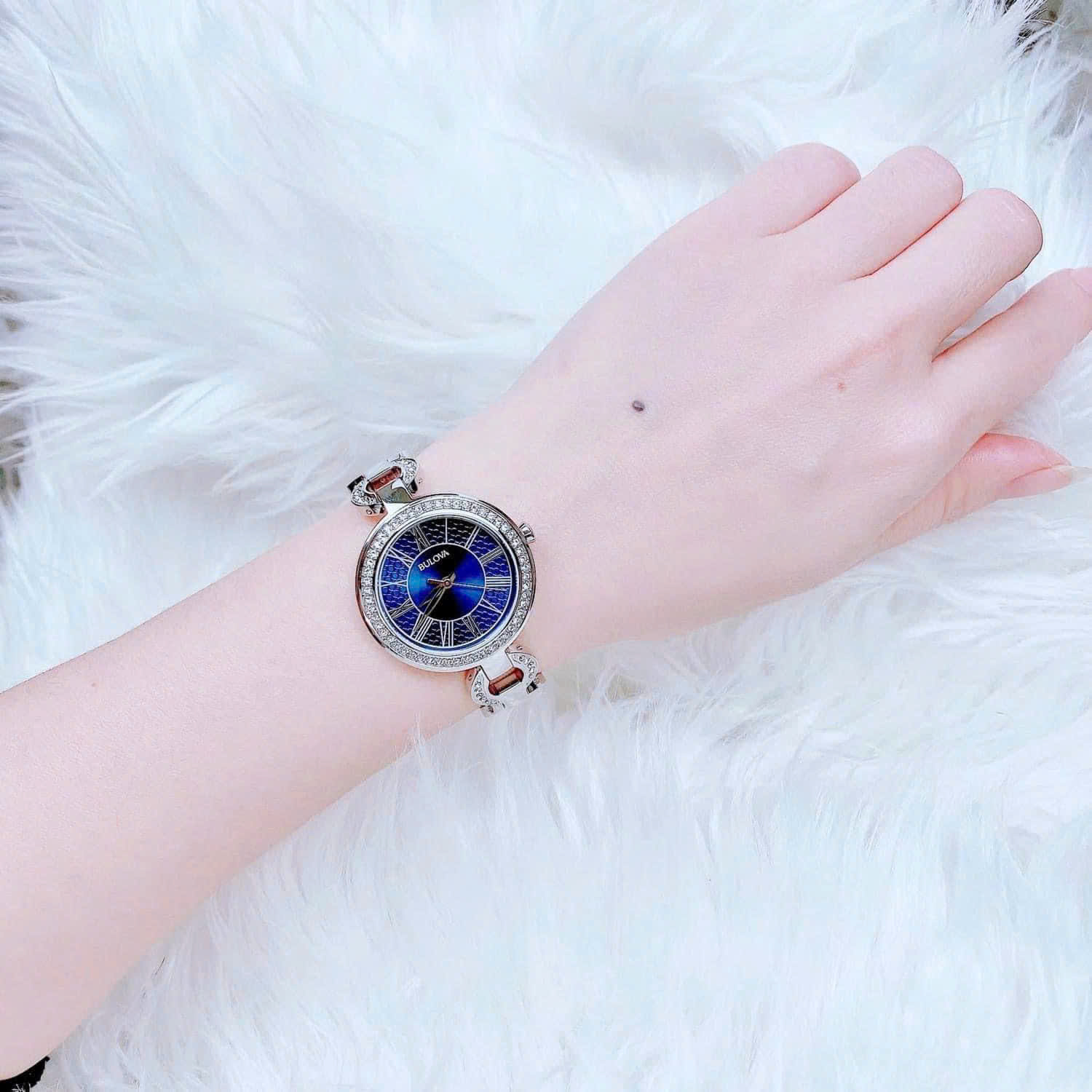 ĐỒNG HỒ NỮ BULOVA QUARTZ 96L303