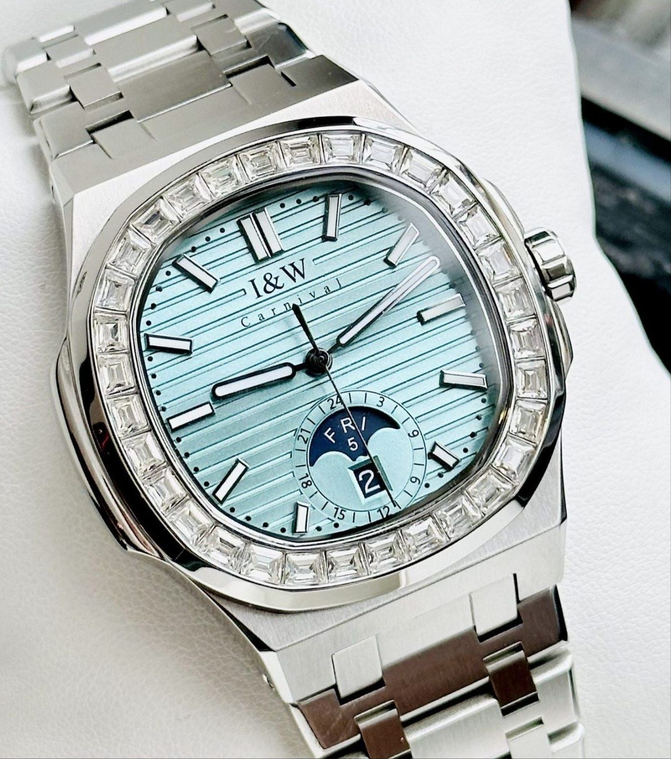 ĐỒNG HỒ NAM I&W CARNIVAL AUTOMATIC IW735G2-T6