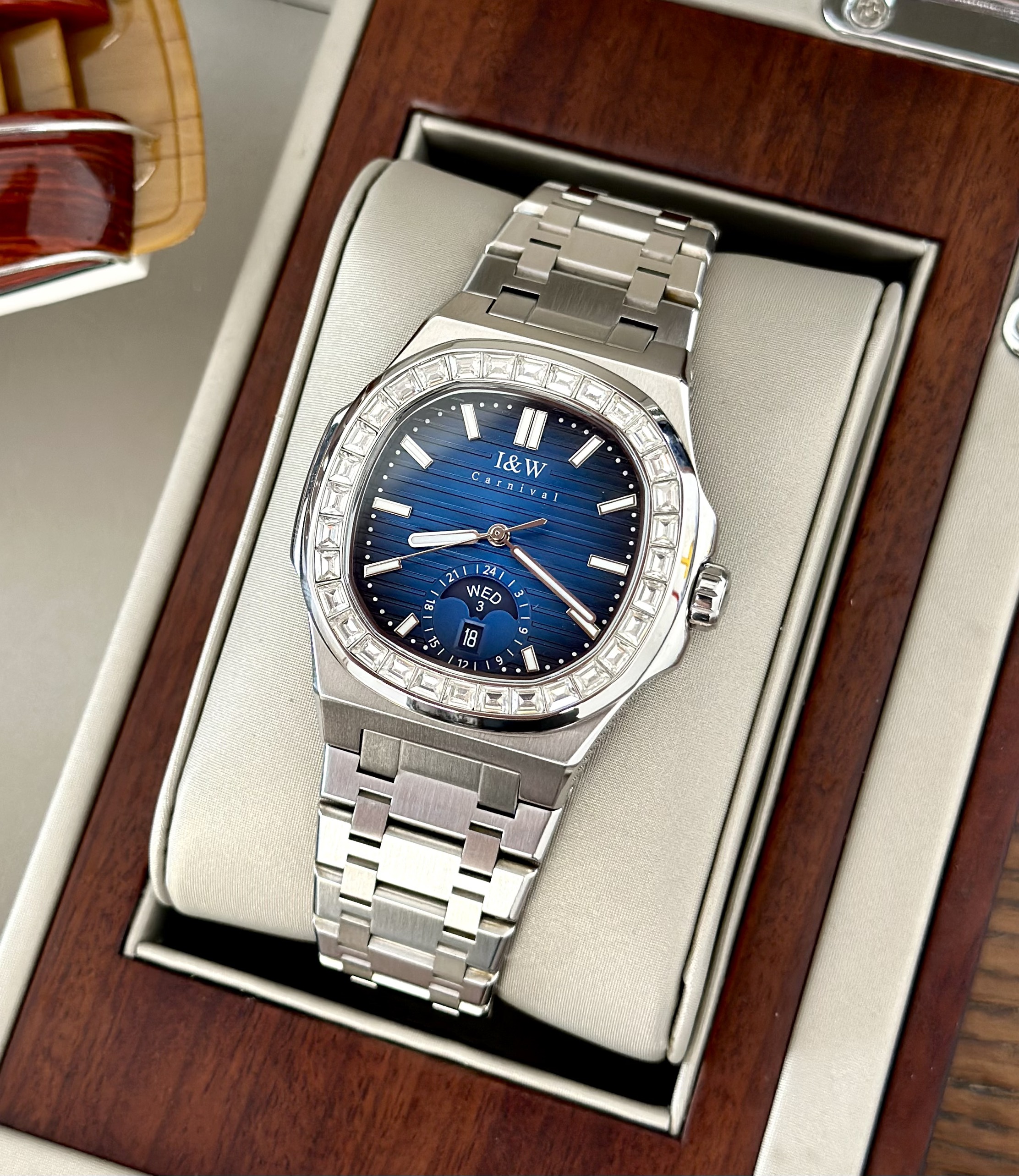 I&W CARNIVAL NAUTILUS AUTOMATIC BLUE 735G1