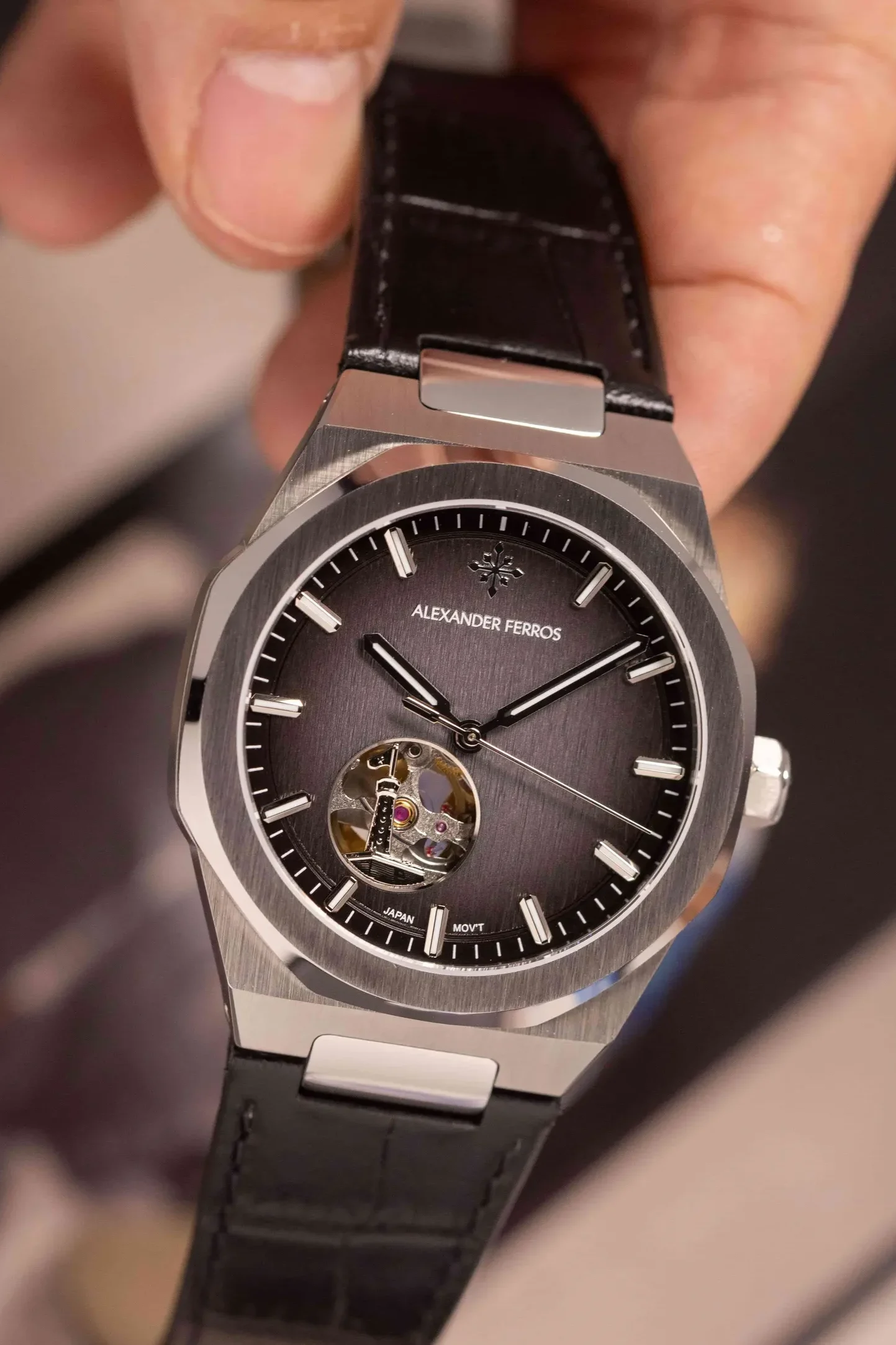 Đồng Hồ Alexander Ferros 9292S-01