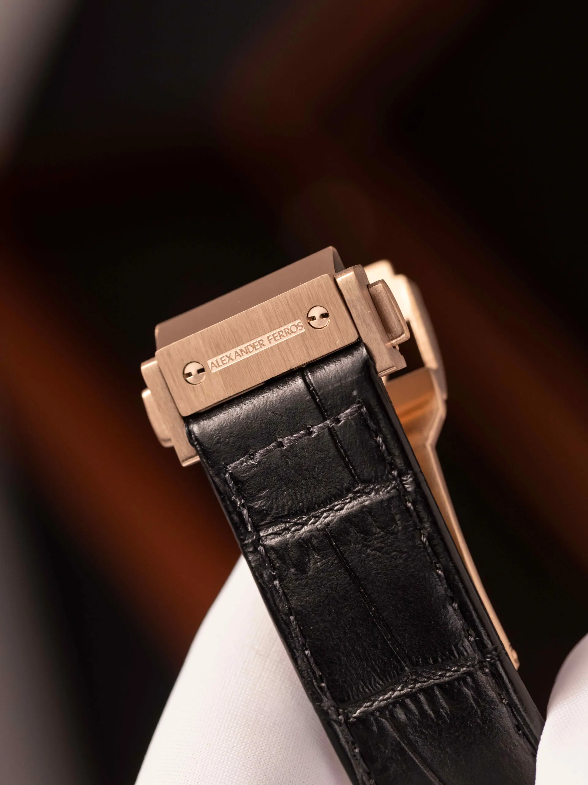 Đồng Hồ Alexander Ferros 9292R-01