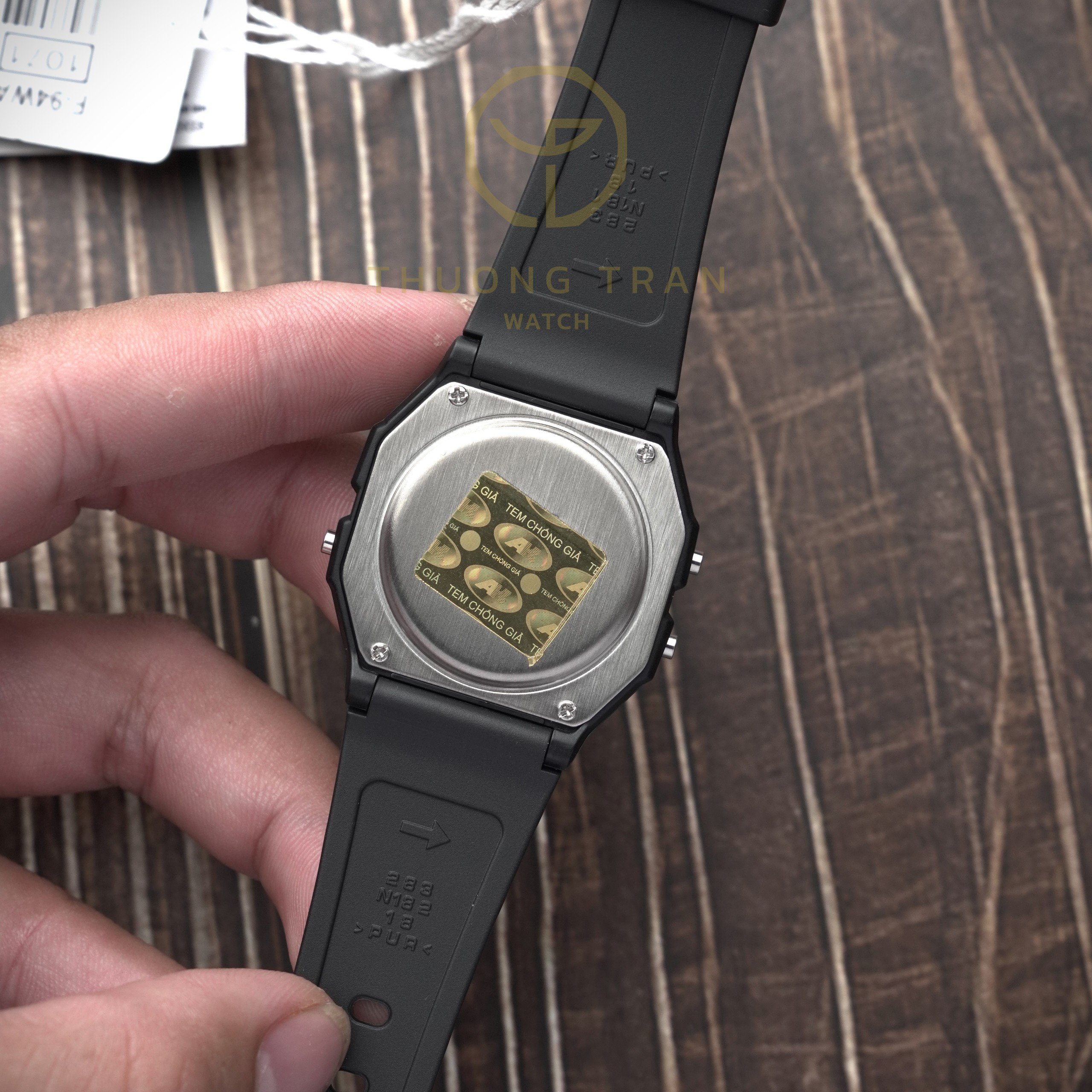 CASIO F-94WA-8HDG