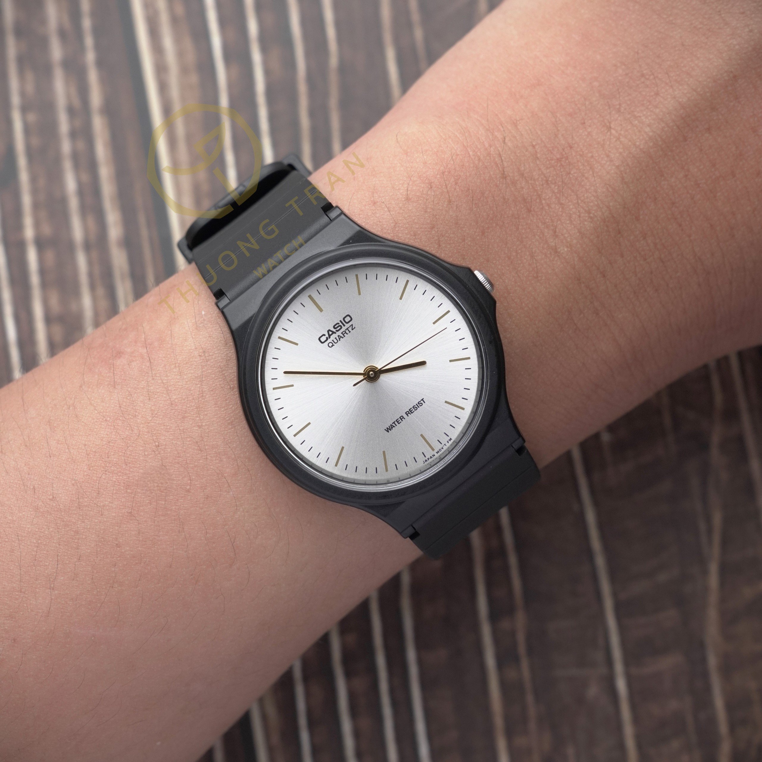 CASIO MQ-24-7E2LDF