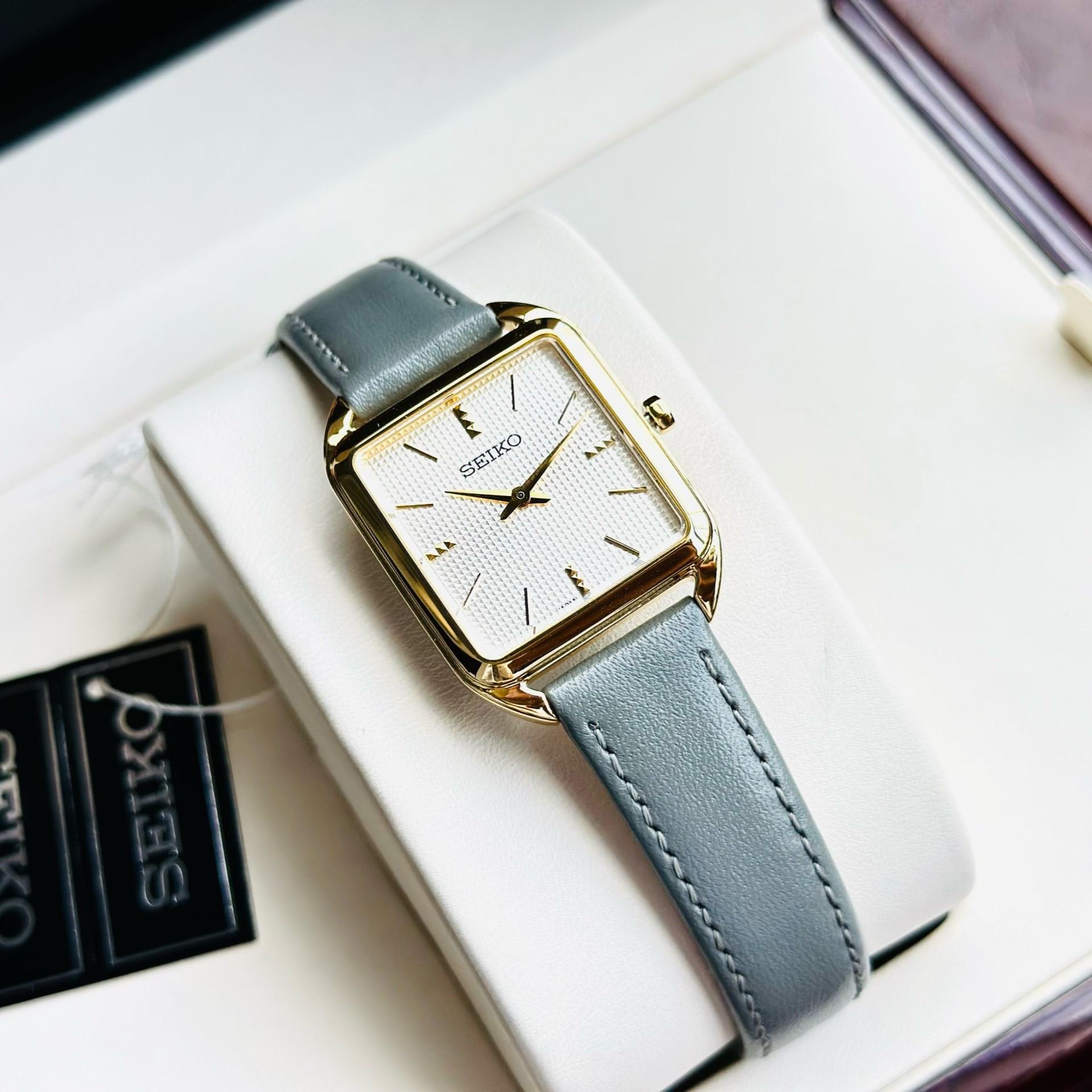 SEIKO CONCEPTUAL QUARTZ ANALOGUE WATCH SWR090P1