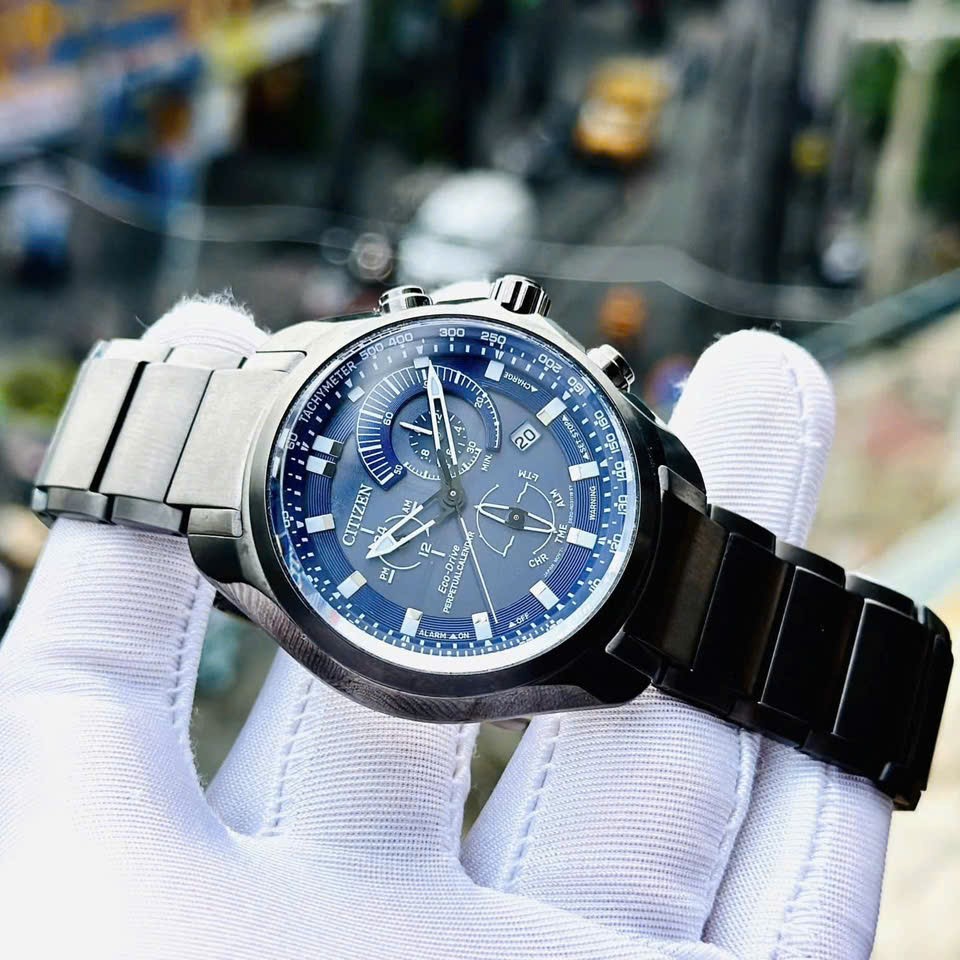 CITIZEN ECO-DRIVE CHRONOGRAPH BLUE DIAL CALENDAR 43MM WATCH BL5607-54L