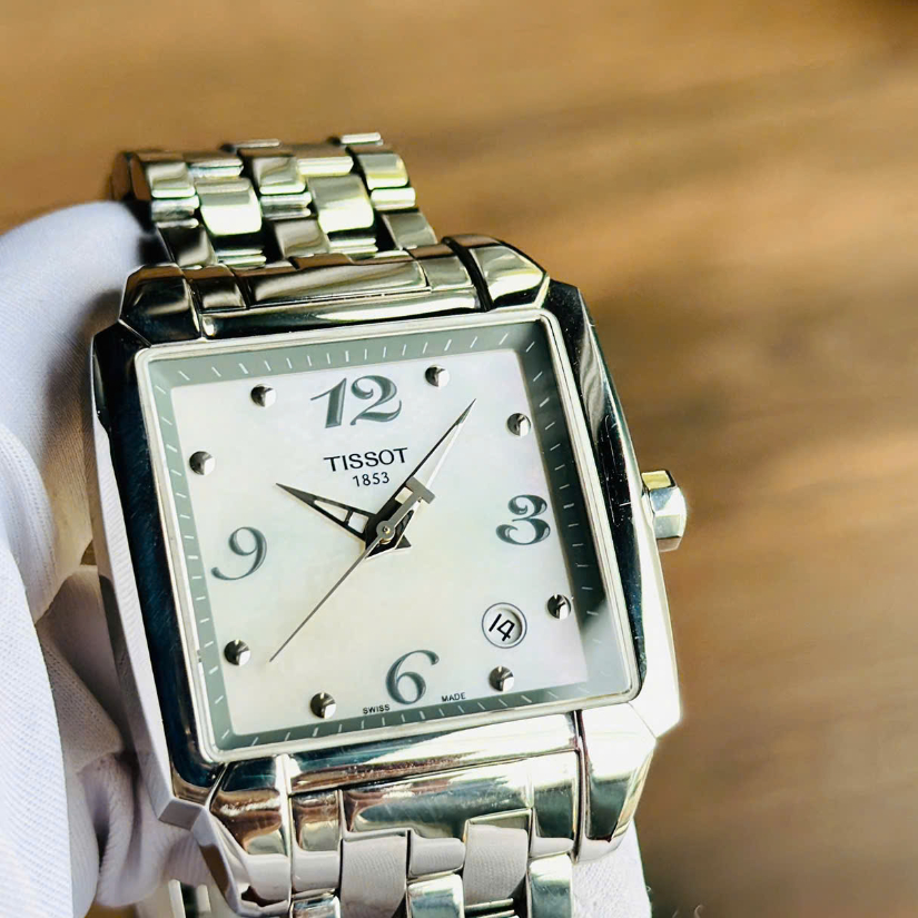 TISSOT MEN'S QUADRATO T005.510.11.117.00