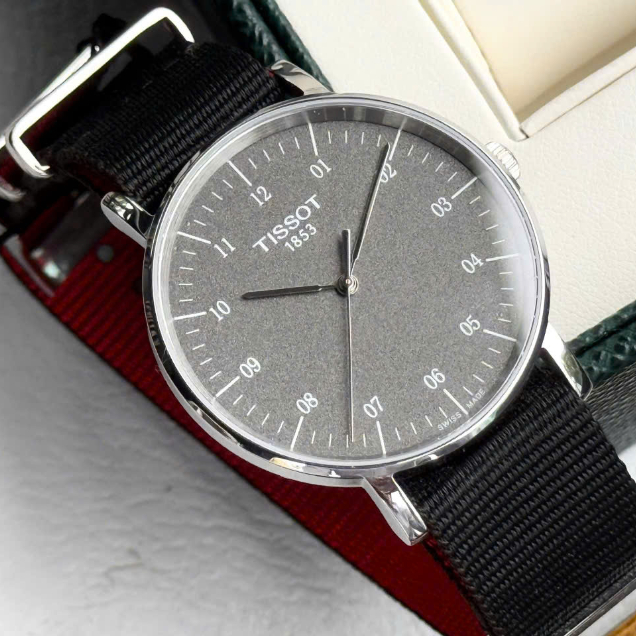 TISSOT EVERYTIME QUARTZ T109.410.17.077.00