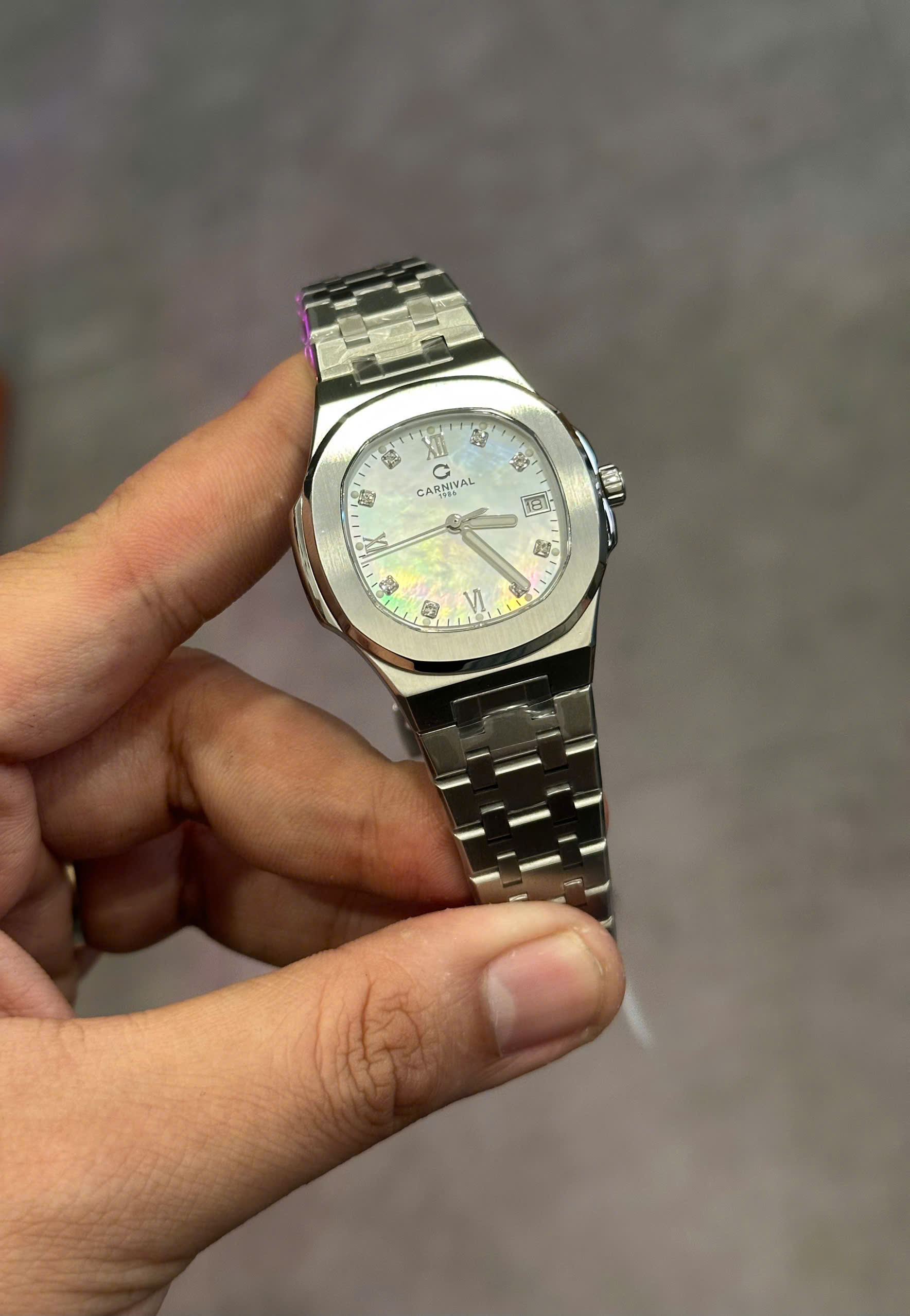 ĐỒNG HỒ NỮ CARNIVAL QUARTZ XÀ CỪ 8160L-VT-MOP