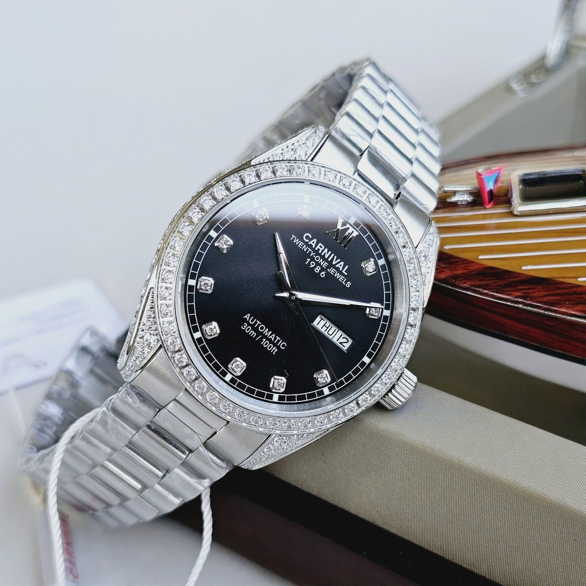 ĐỒNG HỒ NAM CARNIVAL AUTOMATIC 8907G-VT-D