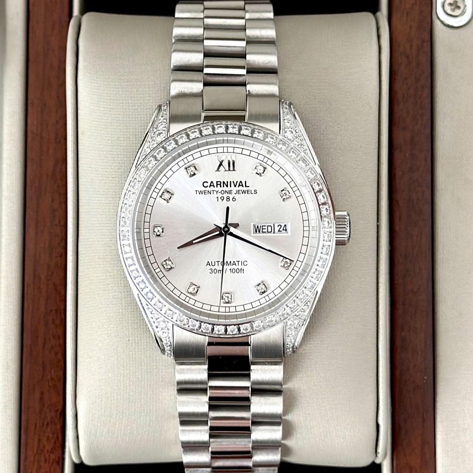 ĐỒNG HỒ NAM CARNIVAL AUTOMATIC 8907G-VT-T