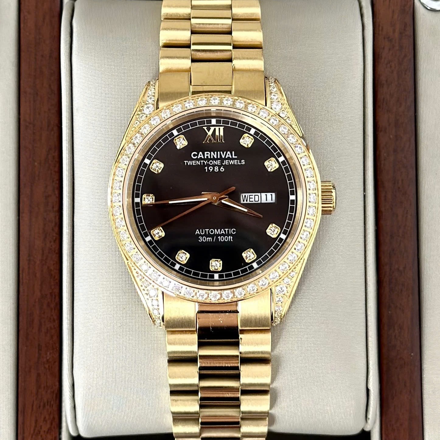 ĐỒNG HỒ NAM CARNIVAL AUTOMATIC 8907G-VV-D