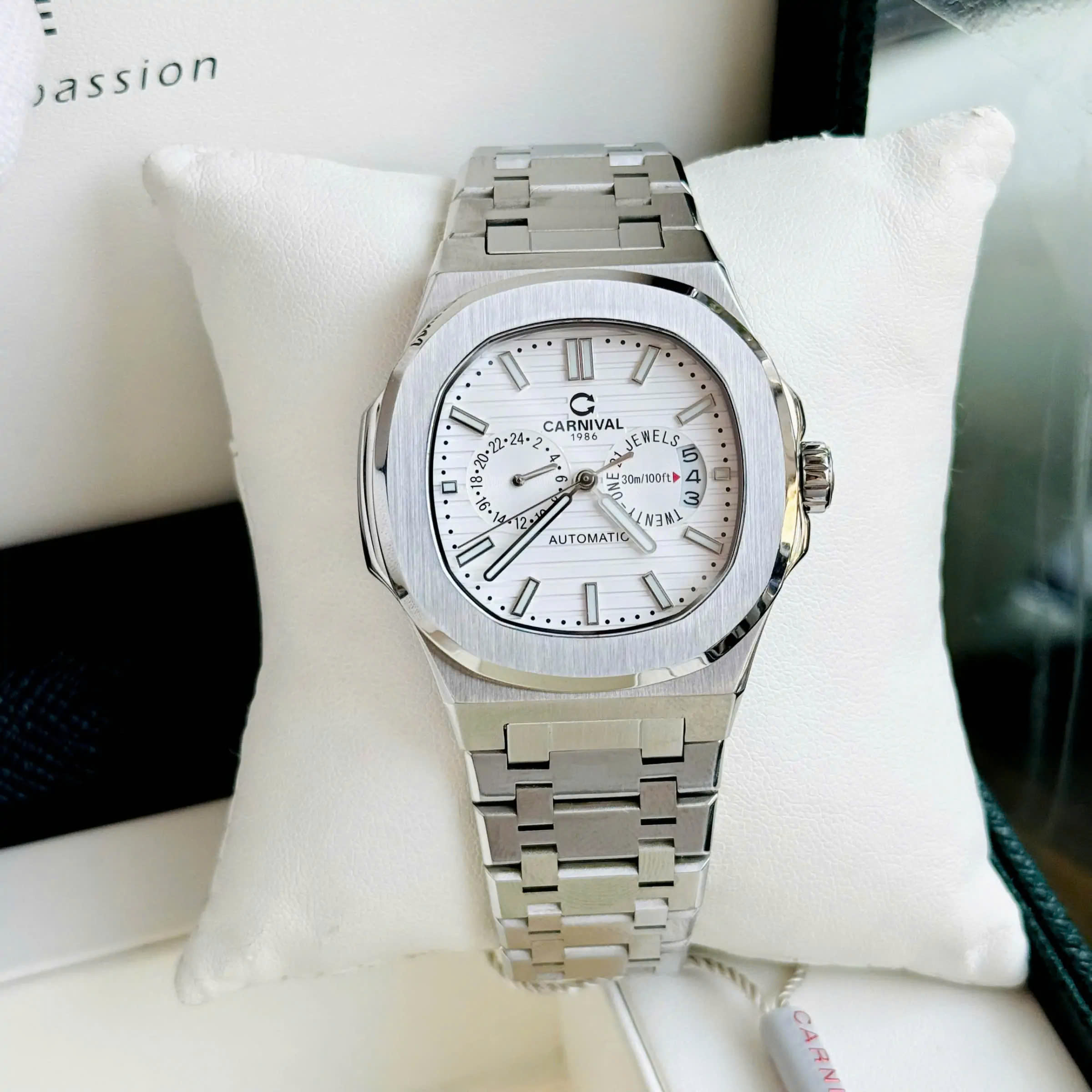 ĐỒNG HỒ NAM CARNIVAL AUTOMATIC 8158G-VT-T