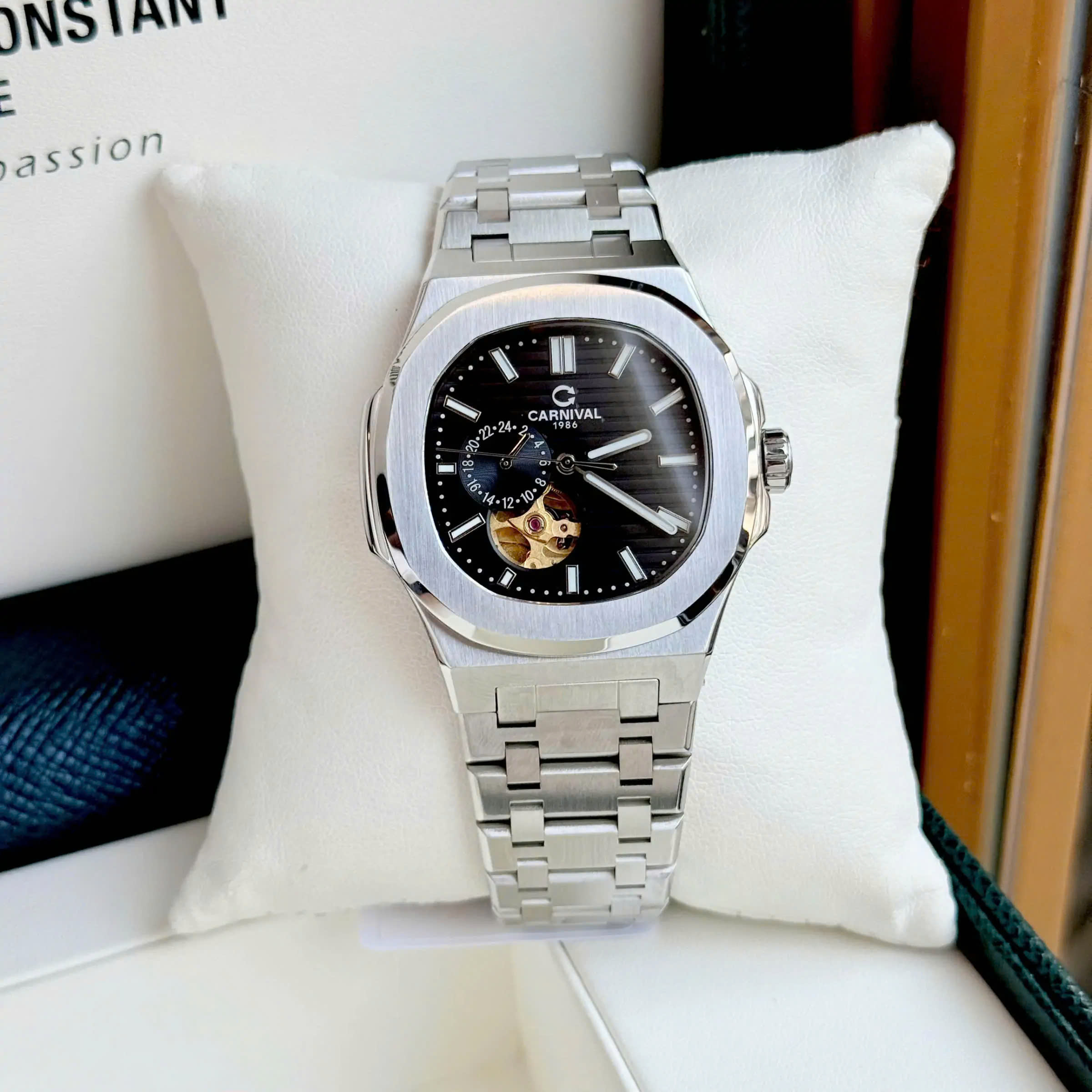 ĐỒNG HỒ NAM CARNIVAL AUTOMATIC 8159G-VT-D