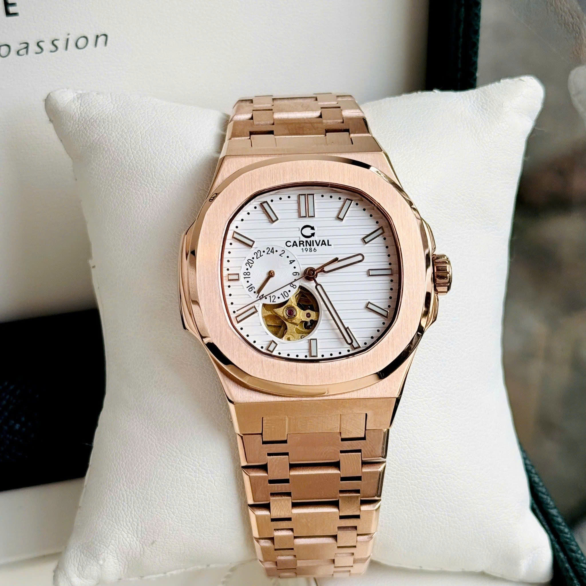 ĐỒNG HỒ NAM CARNIVAL AUTOMATIC 8159G-VH-T