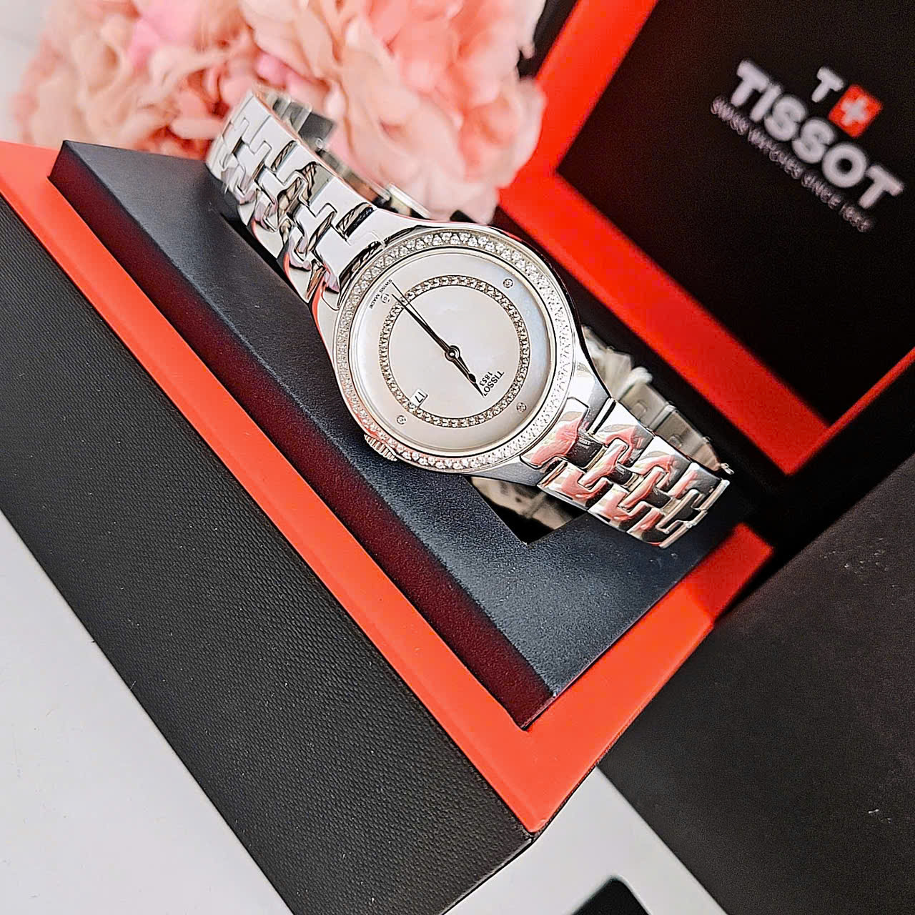 ĐỒNG HỒ NỮ TISSOT T-TREND T082.210.61.116.00 (T0822106111600)