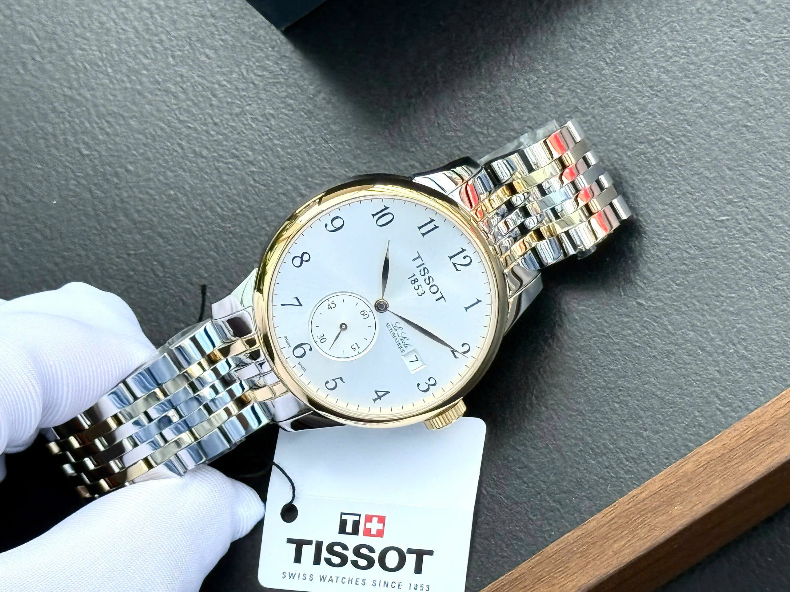 ĐỒNG HỒ NAM TISSOT LE LOCLE AUTOMATIC T006.428.22.032.00