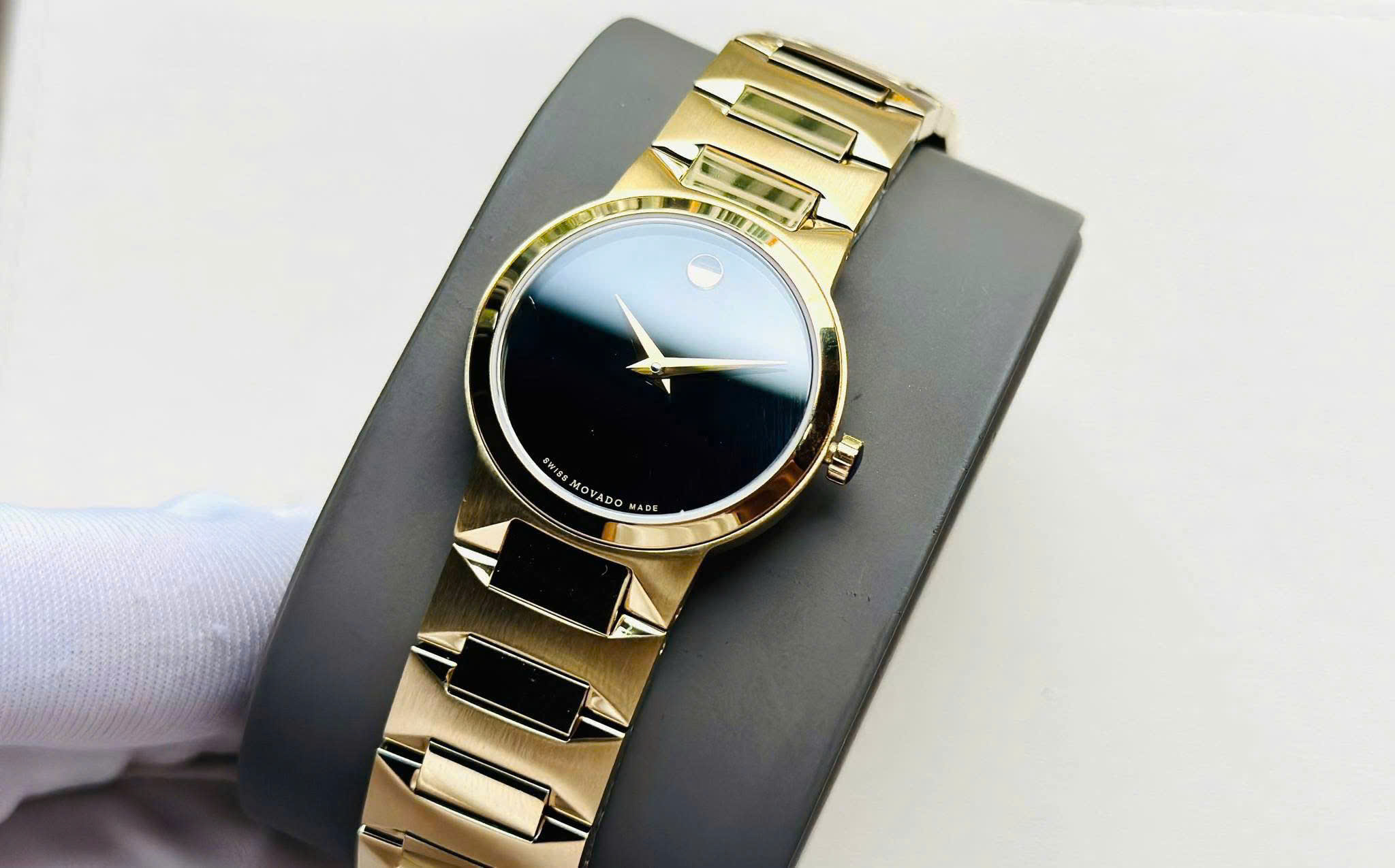 ĐỒNG HỒ NỮ MOVADO QUARTZ 0607297