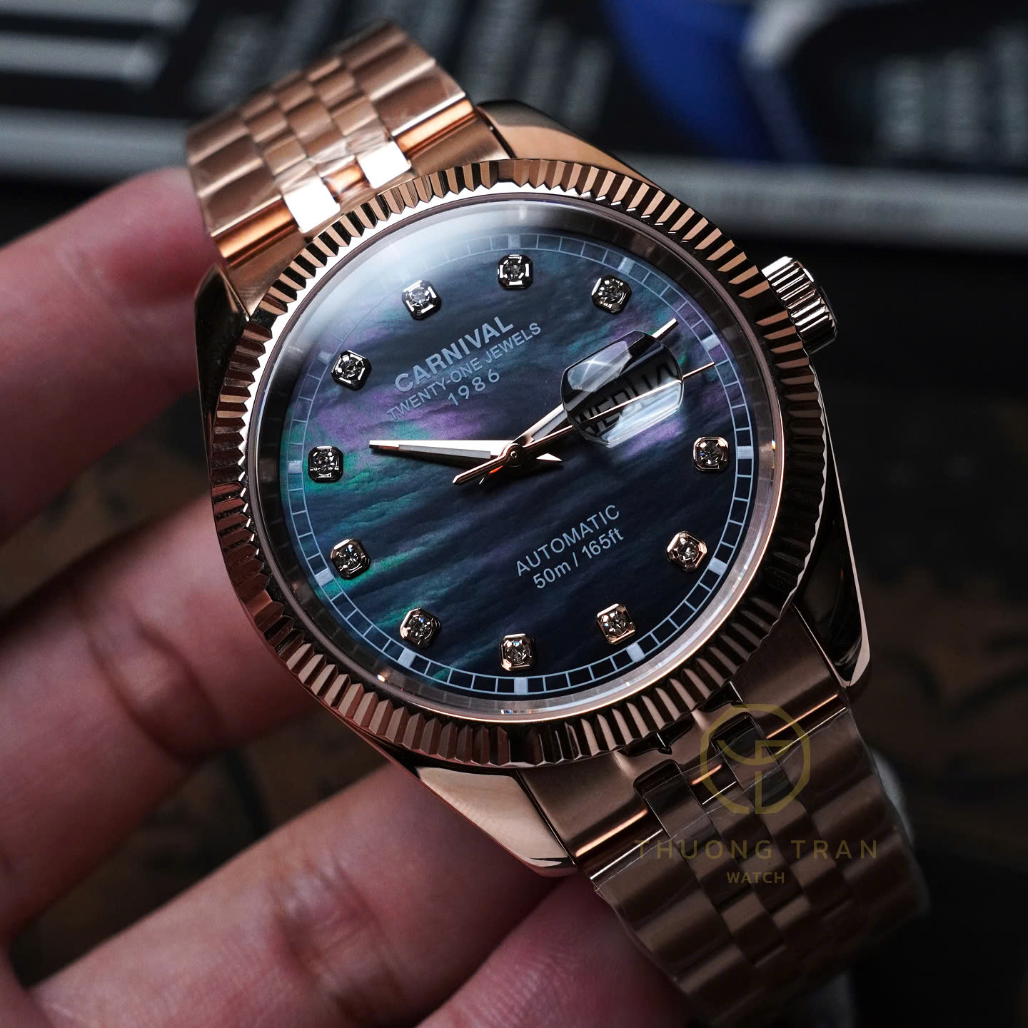 ĐỒNG HỒ NAM XÀ CỪ CARNIVAL AUTOMAITC 8131G-VH-BLACK MOP (XÀ CỪ ĐEN)