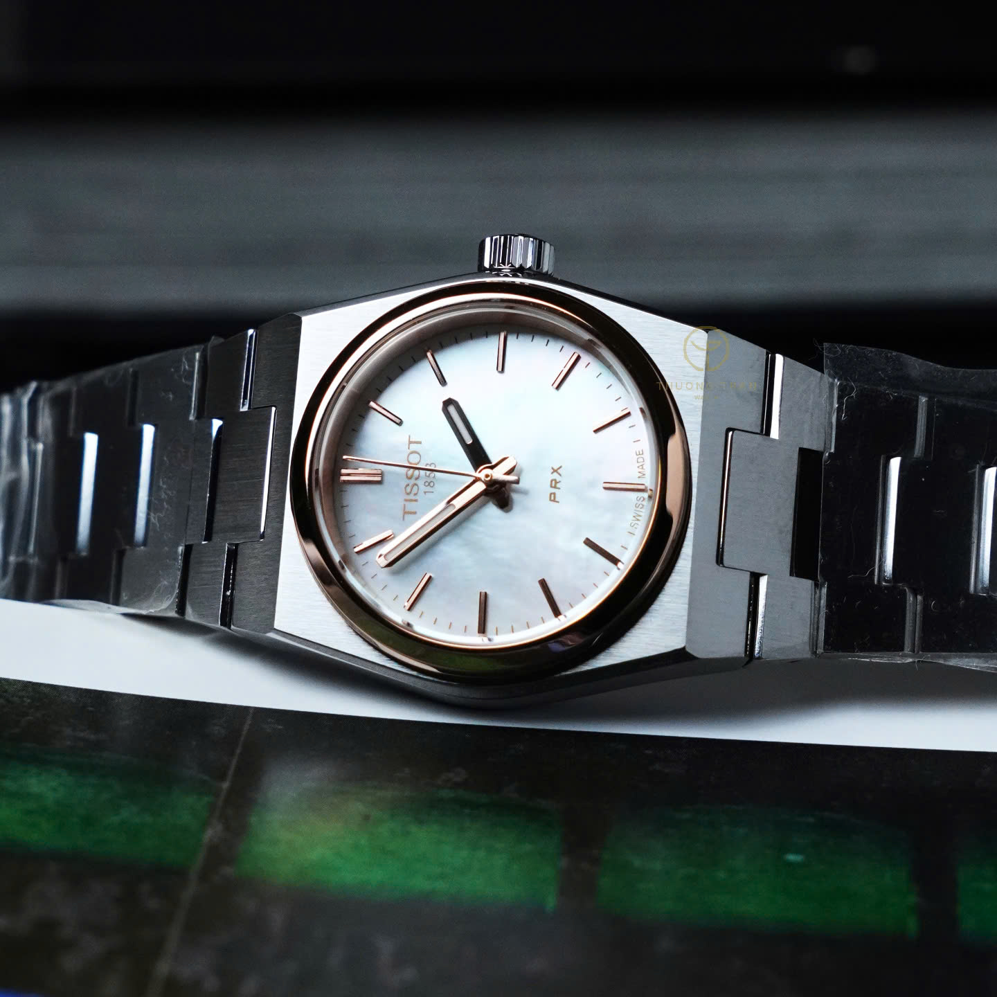 ĐỒNG HỒ NỮ TISSOT PRX QUARTZ MOP 25MM T137.010.21.111.00