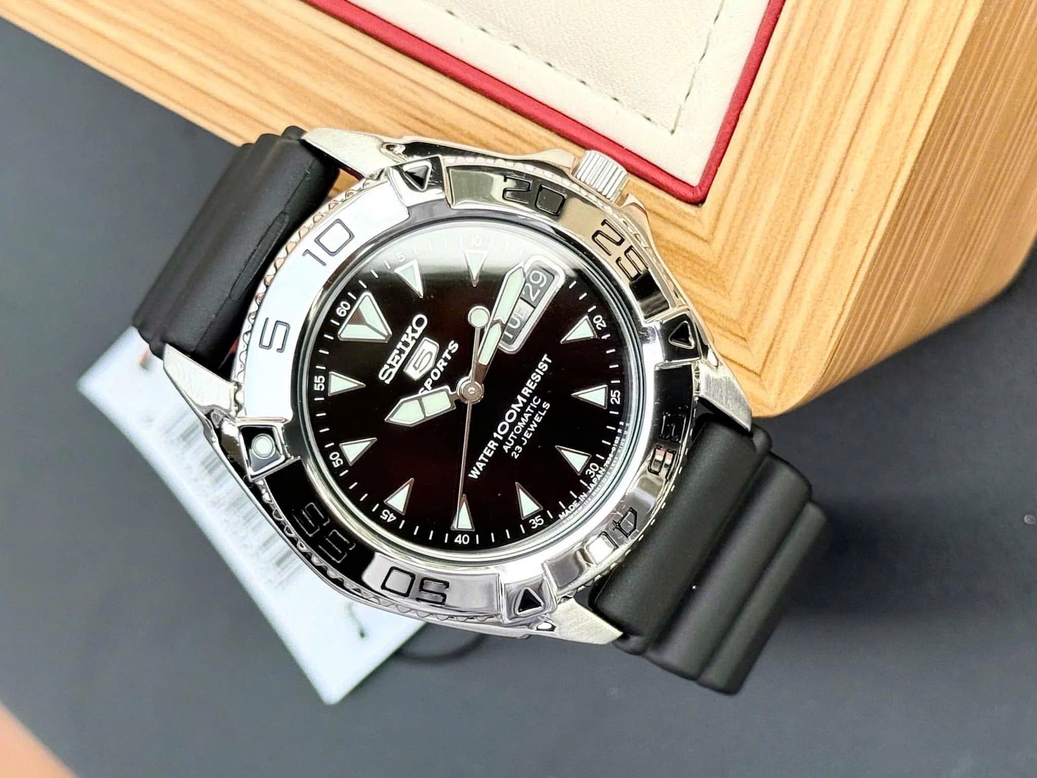 ĐỒNG HỒ NAM SEIKO 5 AUTOMATIC SNZB33J2