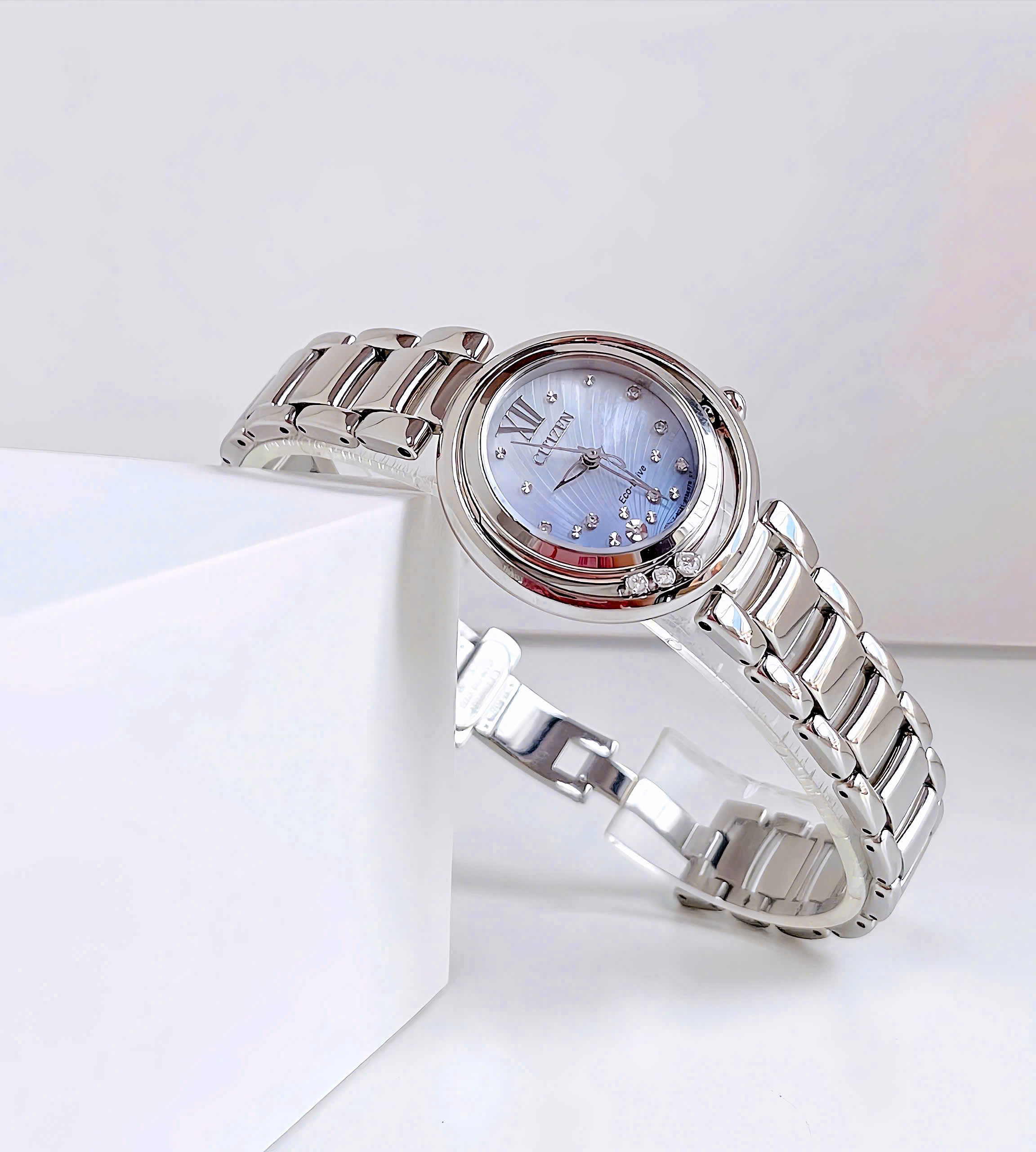 ĐỒNG HỒ NỮ CITIZEN ECO DRIVE EM0320-59D