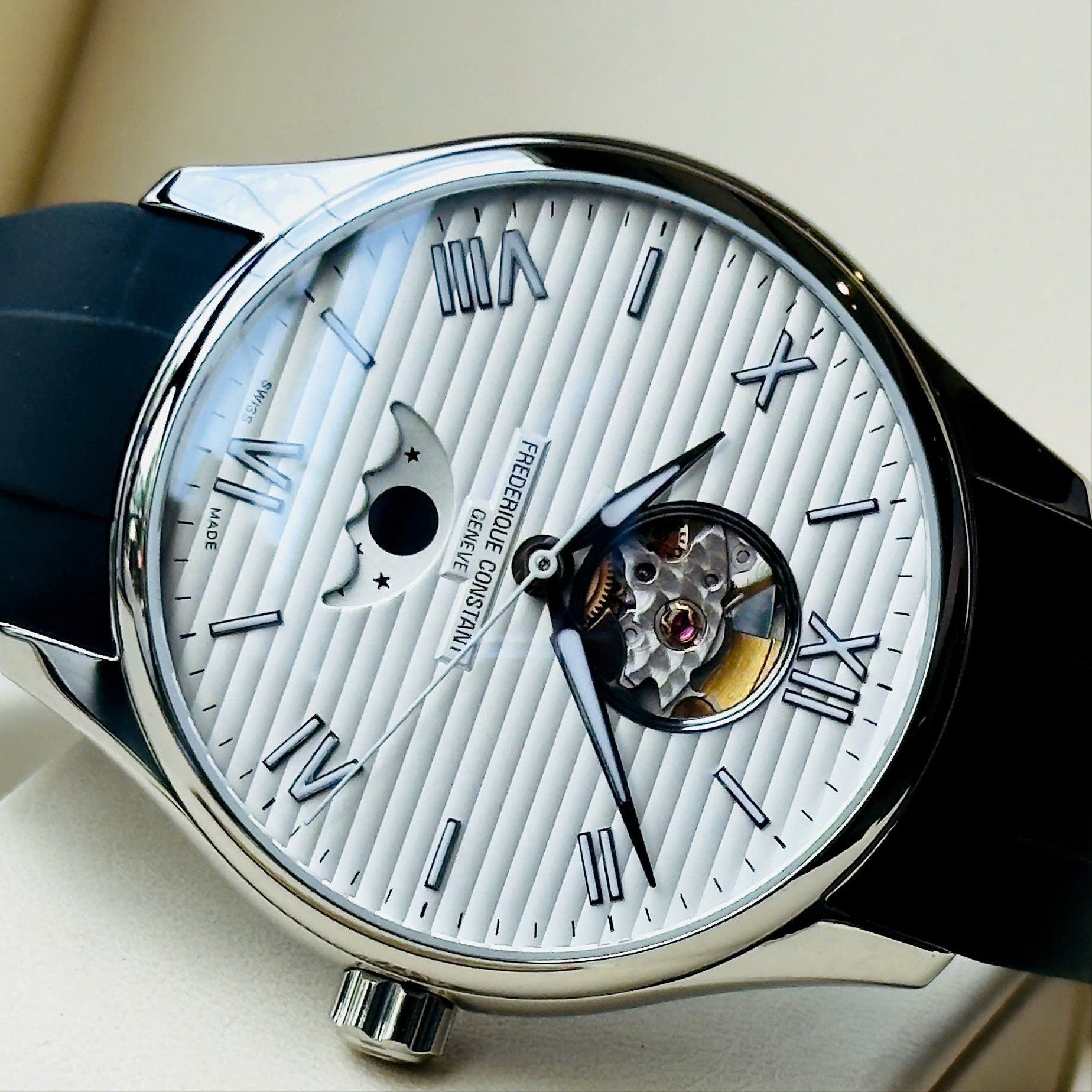 ĐỒNG HỒ NAM FREDERIQUE CONSTANT AUTOMATIC MOONPHASE FC-320SS5B6