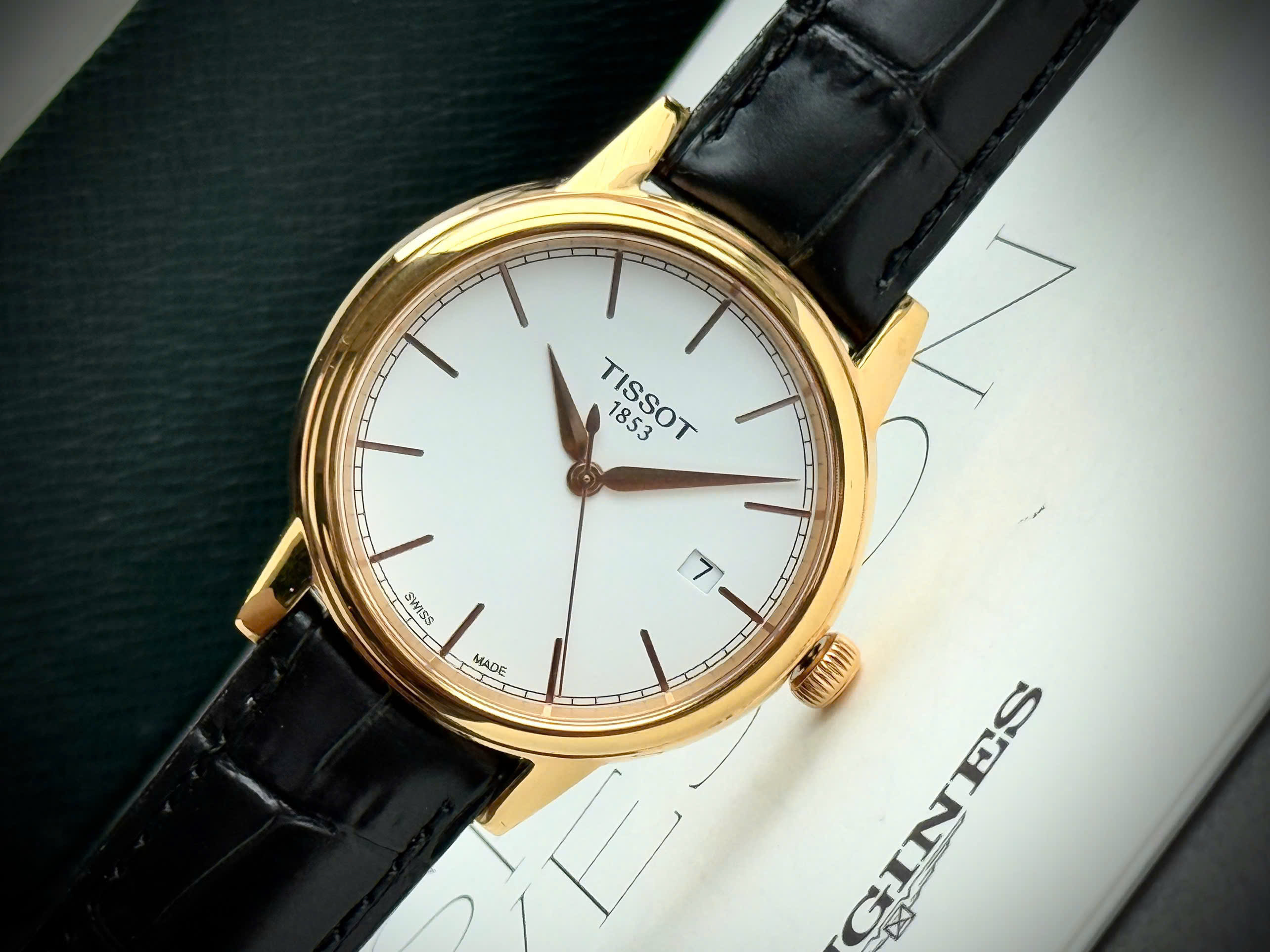 ĐỒNG HỒ NAM TISSOT CARSON QUARTZ T085.410.36.011.00