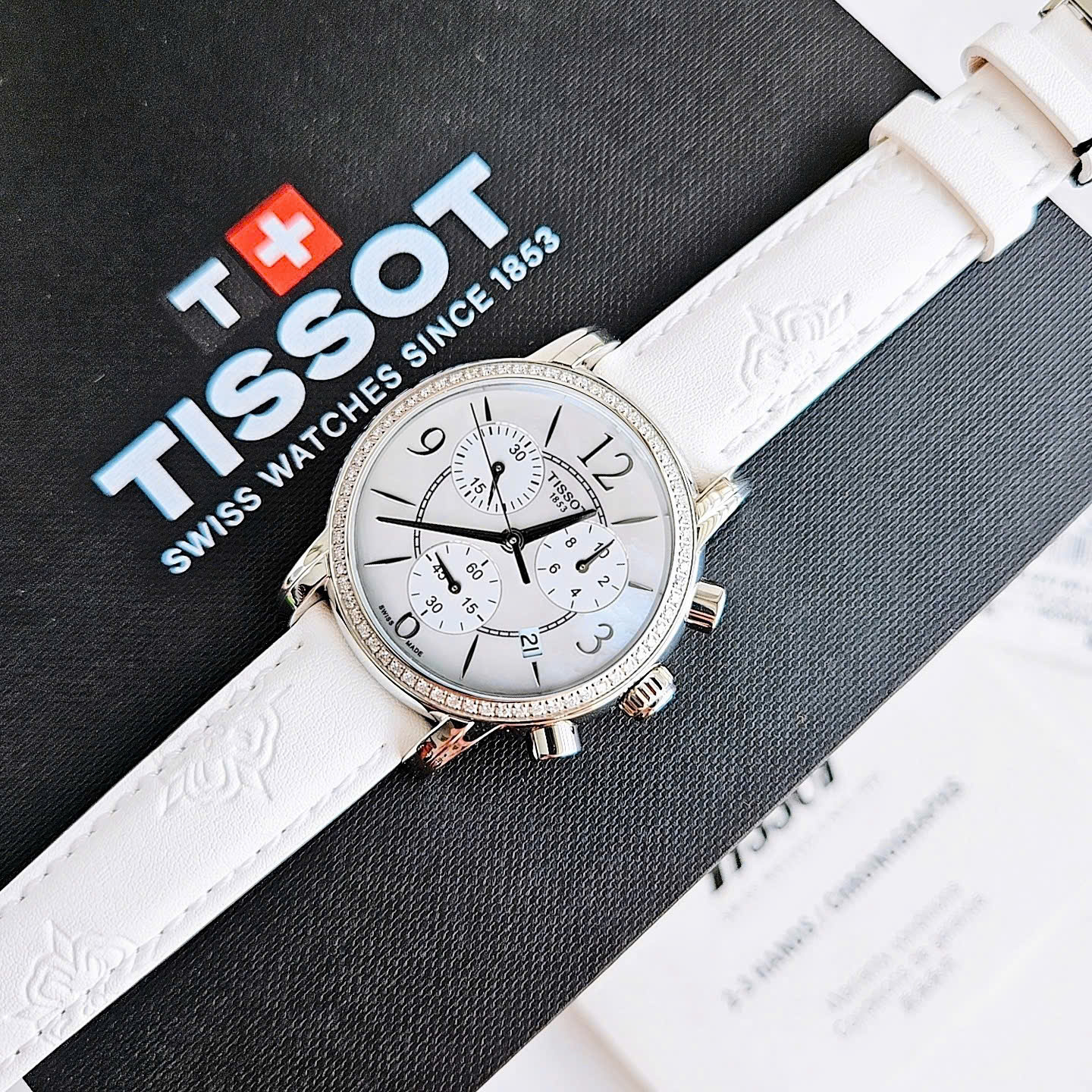 ĐỒNG HỒ NỮ TISSOT CHRONOGRAPH QUARTZ T050.217.67.117.00