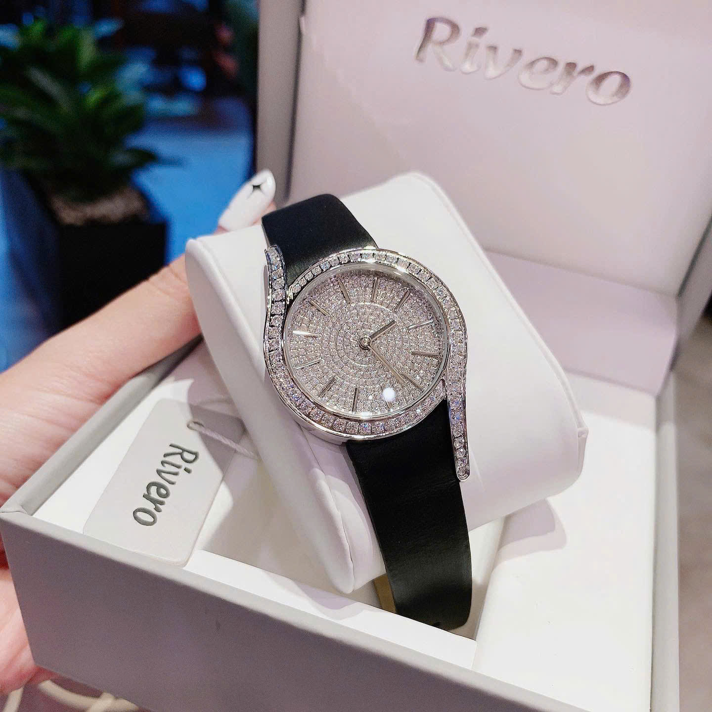 ĐỒNG HỒ NỮ RIVERO QUARTZ KIM CƯƠNG R9008