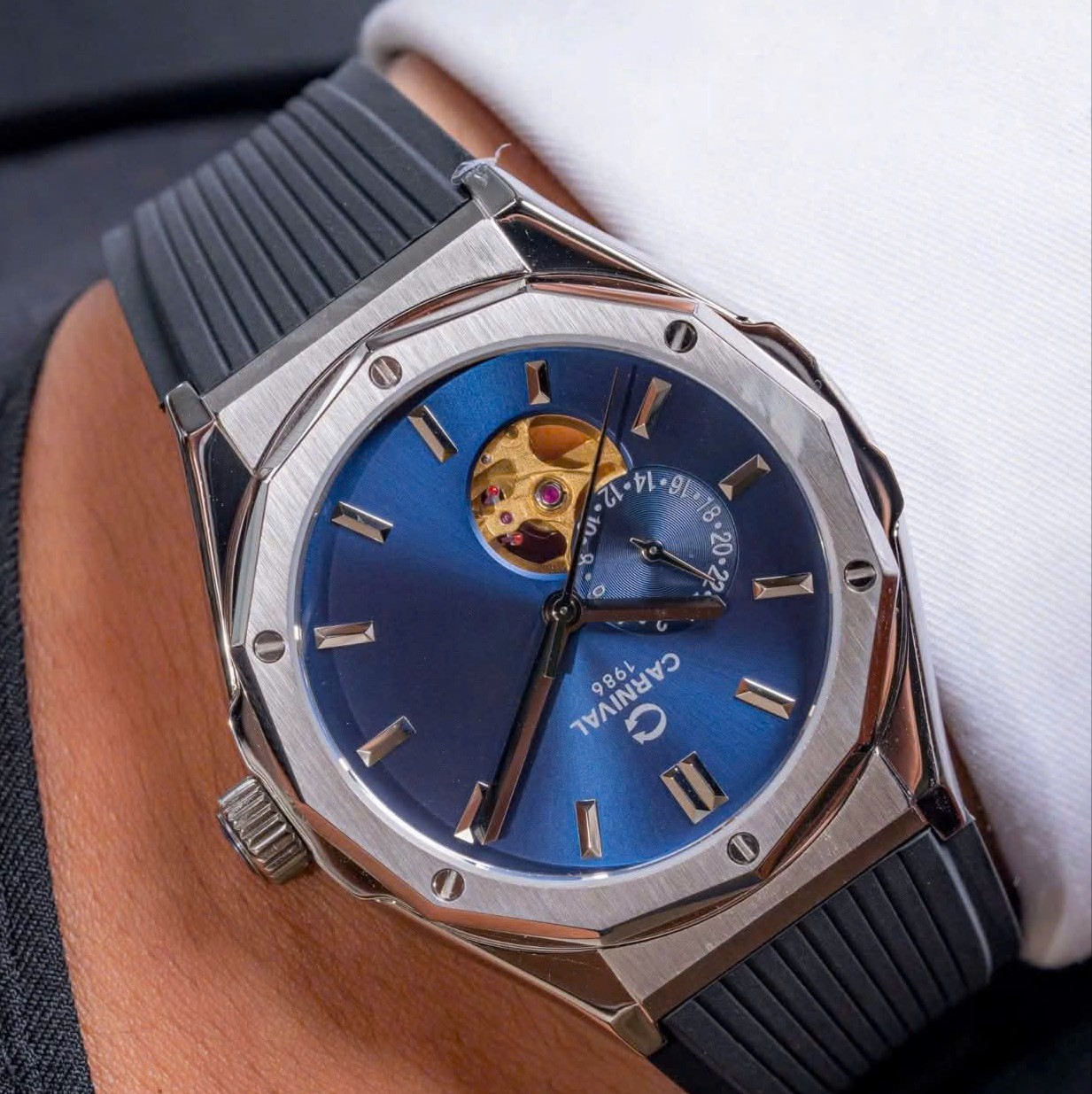 ĐỒNG HỒ NAM CARNIVAL AUTOMATIC 8189G-VT-DCS-X