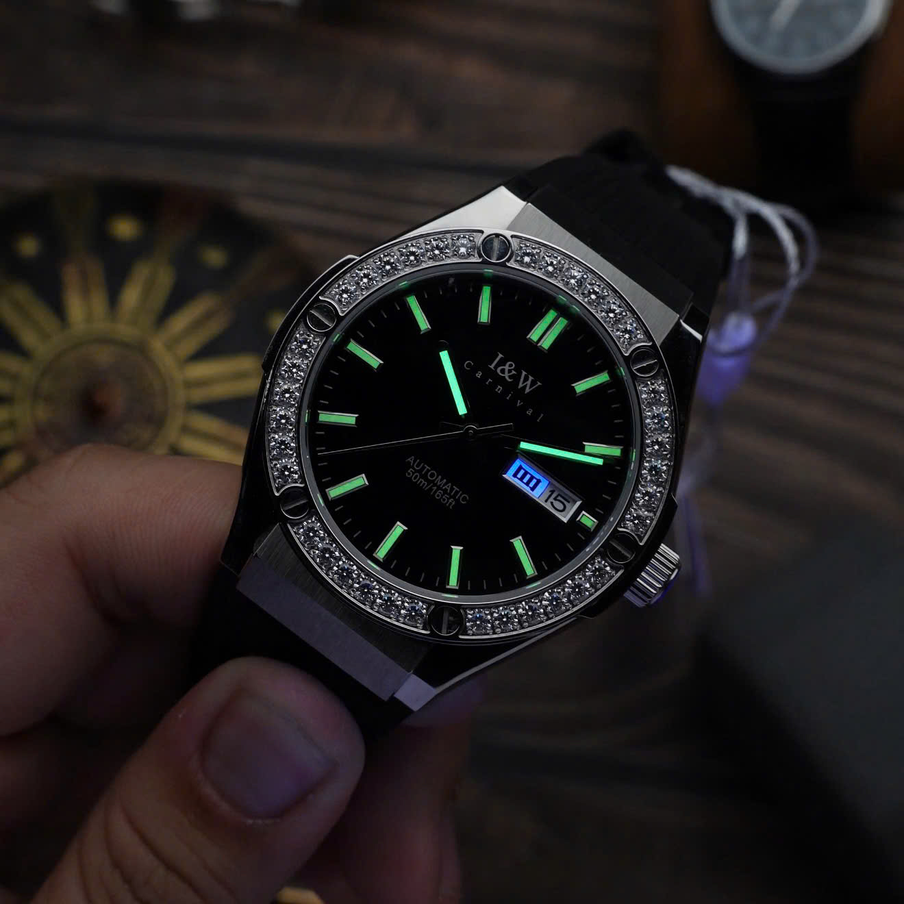 I&W CARNIVAL IW55851G1