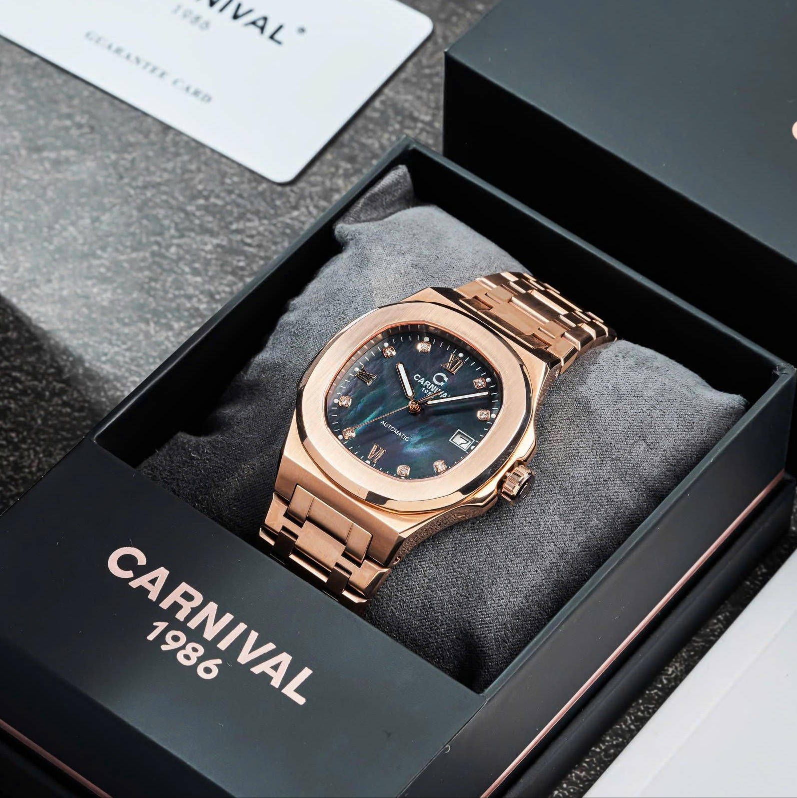 ĐỒNG HỒ NAM XÀ CỪ CARNIVAL AUTOMAITC 8160G-VH-BLACK MOP (XÀ CỪ ĐEN)