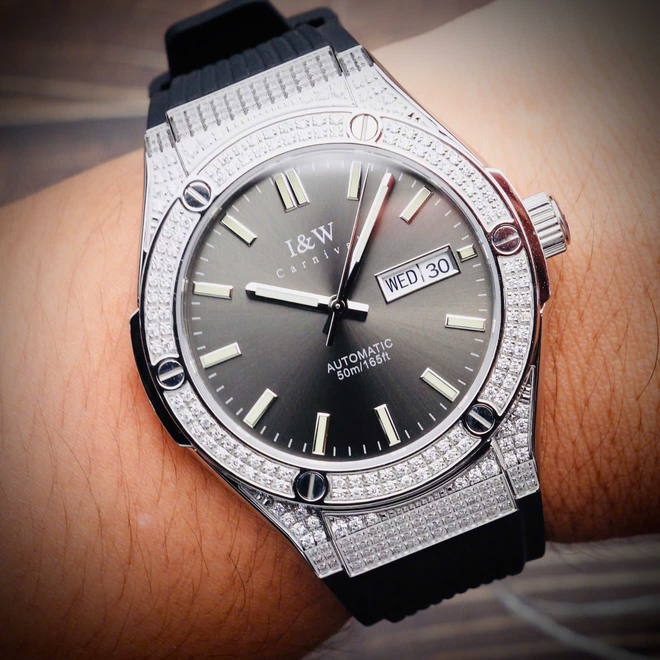 I&W CARNIVAL IW55851G7