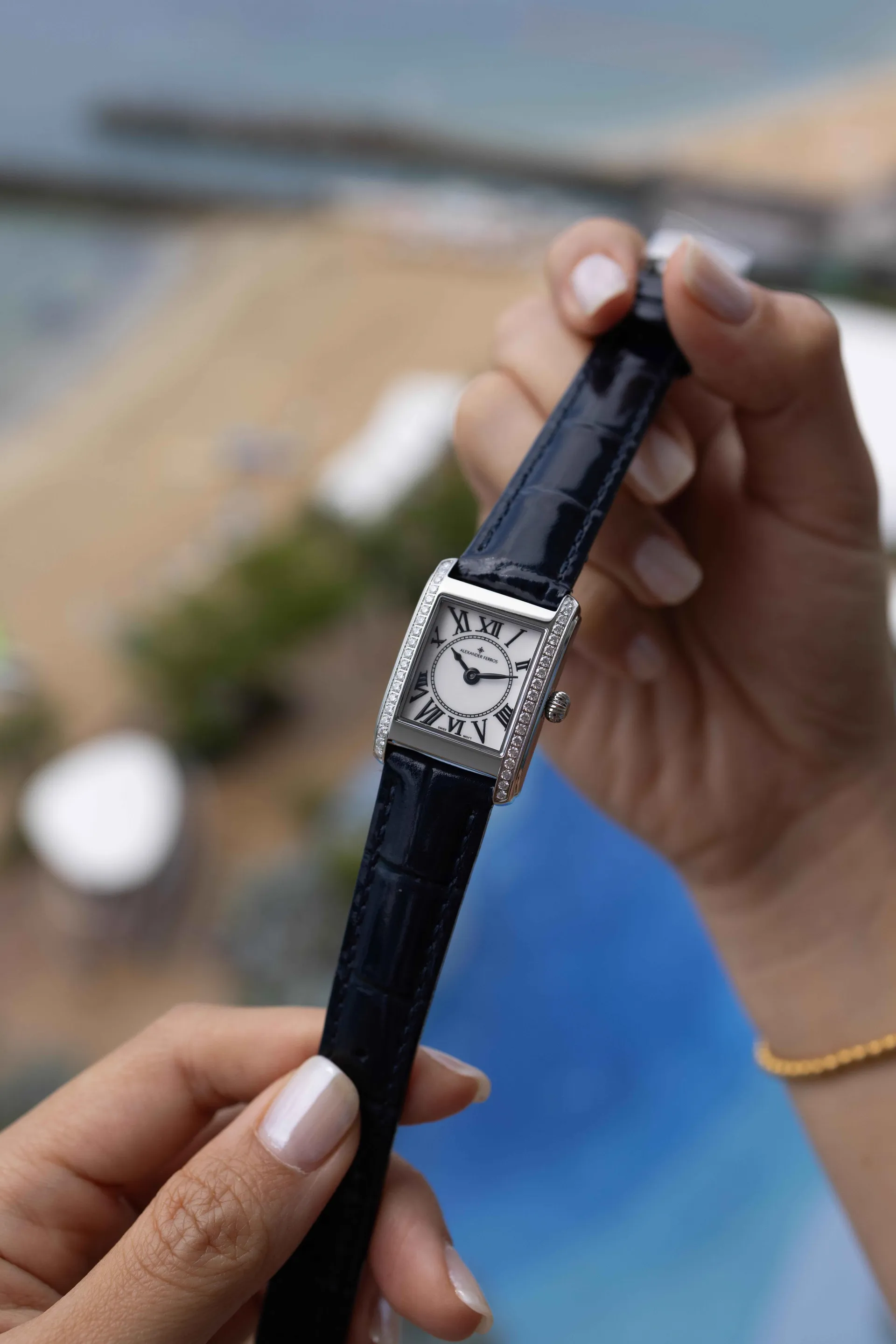 Đồng Hồ Nữ Alexander Ferros 7281S-02