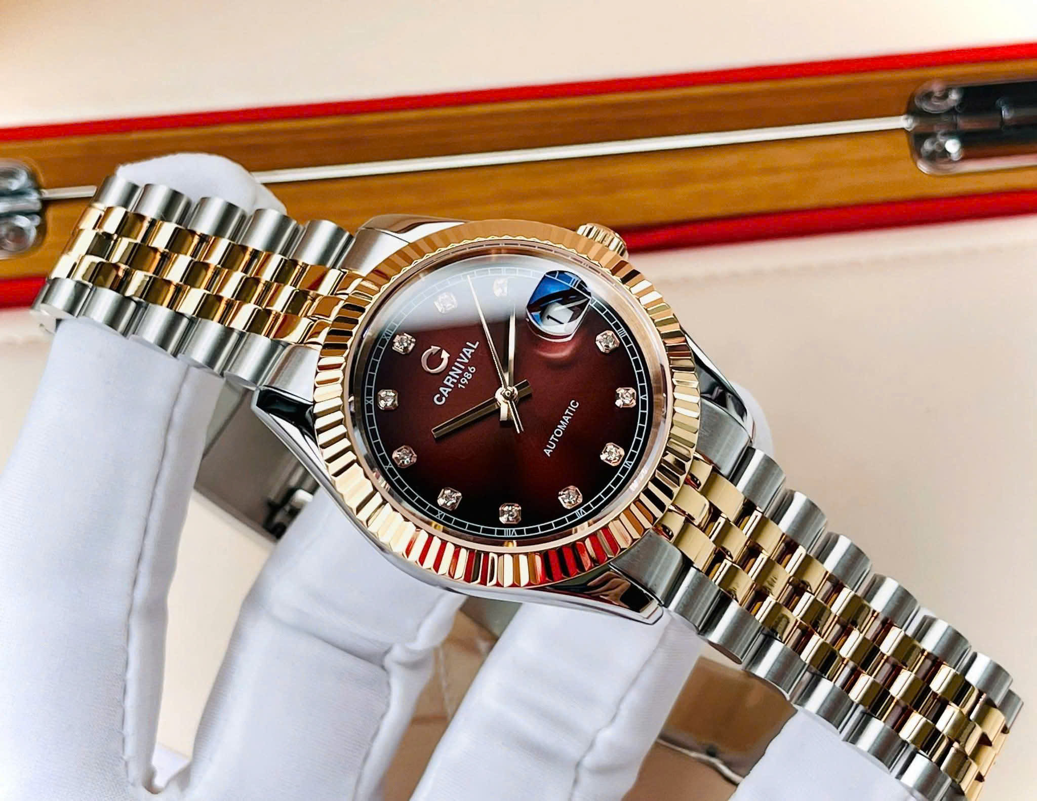 ĐỒNG HỒ NAM CARNIVAL AUTOMATIC 8250G-CH-N