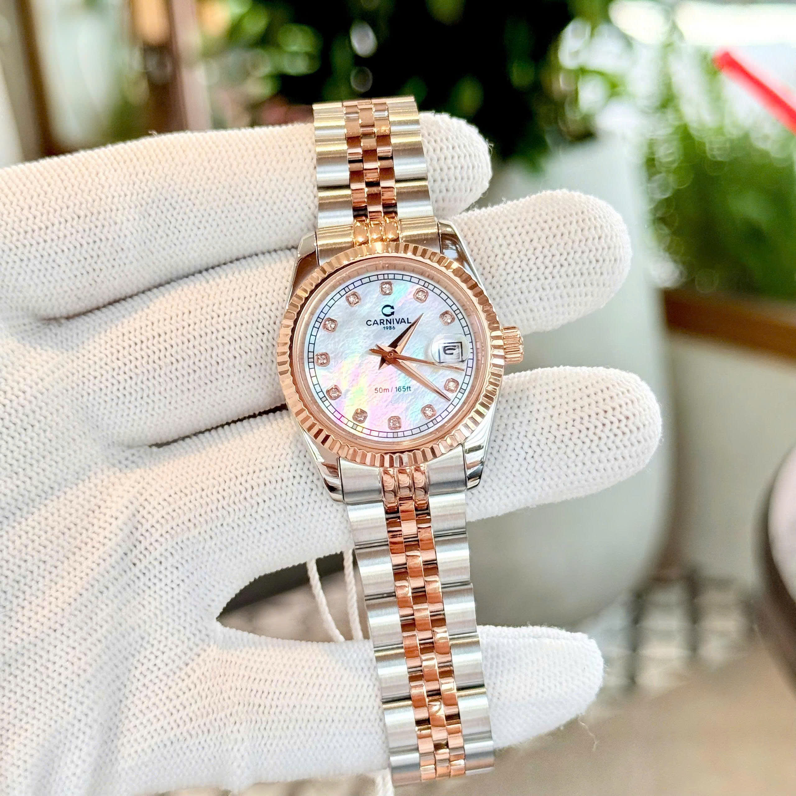 ĐỒNG HỒ NỮ CARNIVAL QUARTZ XÀ CỪ TRẮNG 8131L-CH-TK