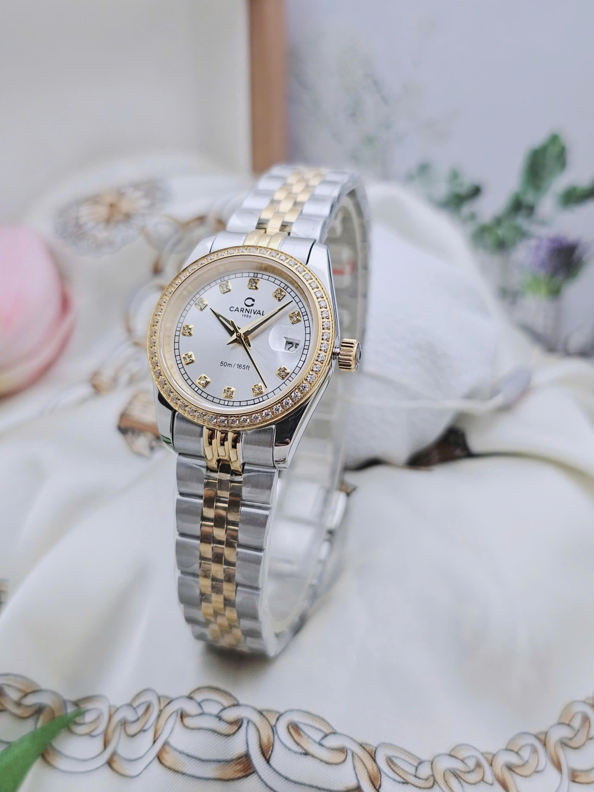ĐỒNG HỒ NỮ CARNIVAL QUARTZ TRẮNG 8131L2-CV-T