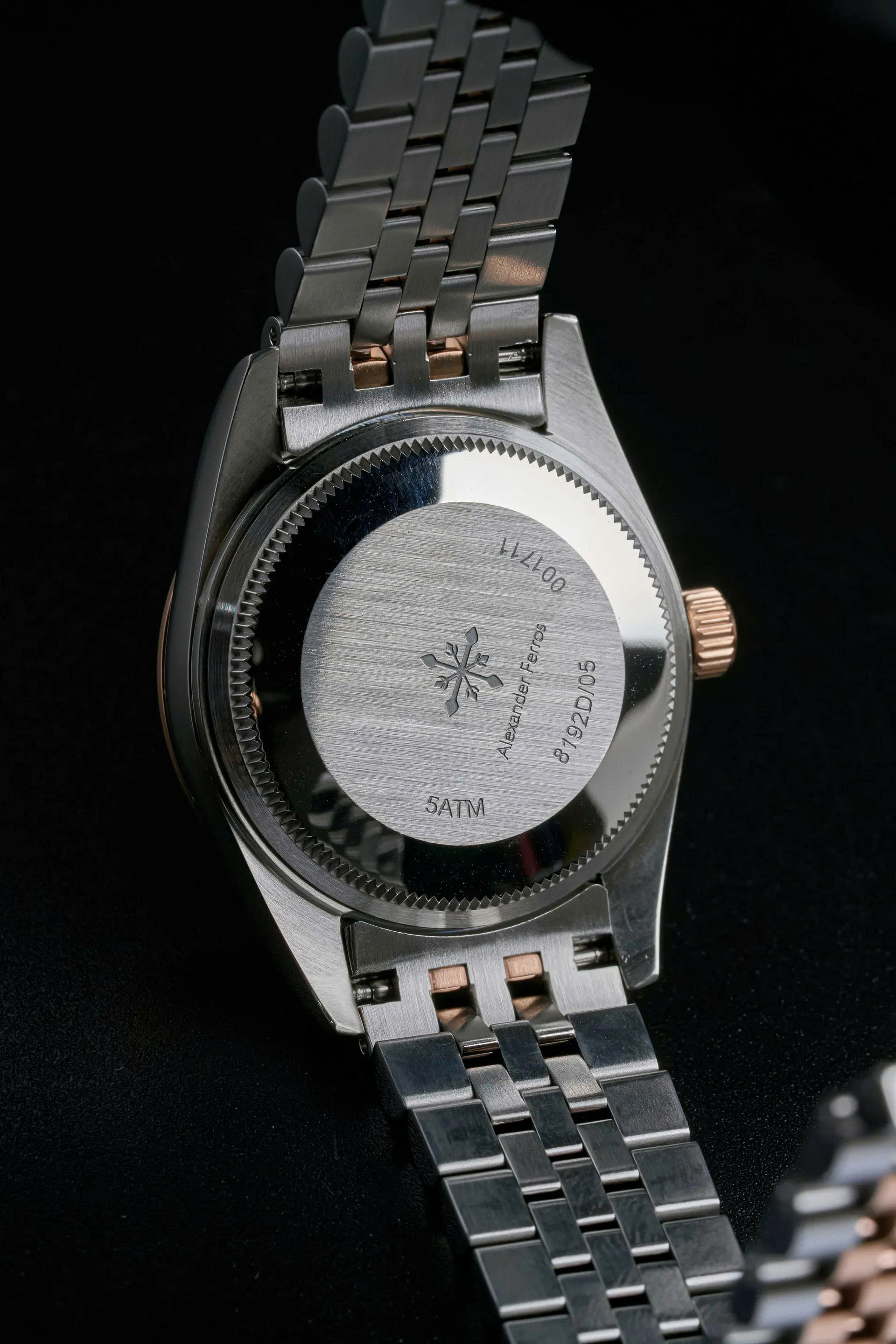ĐỒNG HỒ NỮ ALEXANDER FERROS AUTOMATIC 8192D/01