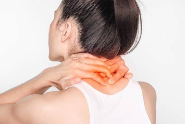 ĐỪNG CHỦ QUAN KHI CƠN ĐAU CỔ VAI GÁY KÉO DÀI