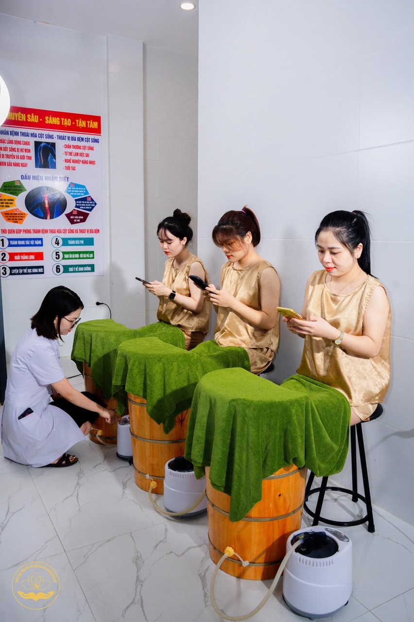 TÁC DỤNG TUYỆT VỜI CỦA XÔNG CHÂN BÀI ĐỘC
