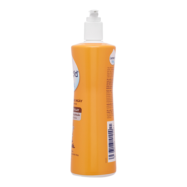 Sữa tắm gội Lactacyd Baby Active Play giúp dưỡng ẩm, giảm kích ứng cho da bé chai 500ml