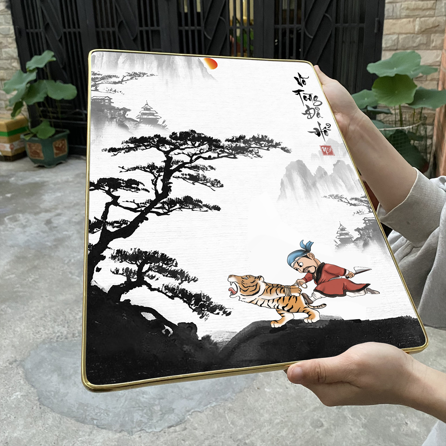Tranh Tráng Gương VÕ TÒNG ĐẢ HỔ chế hài hước CAO CẤP (Mẫu 2)
