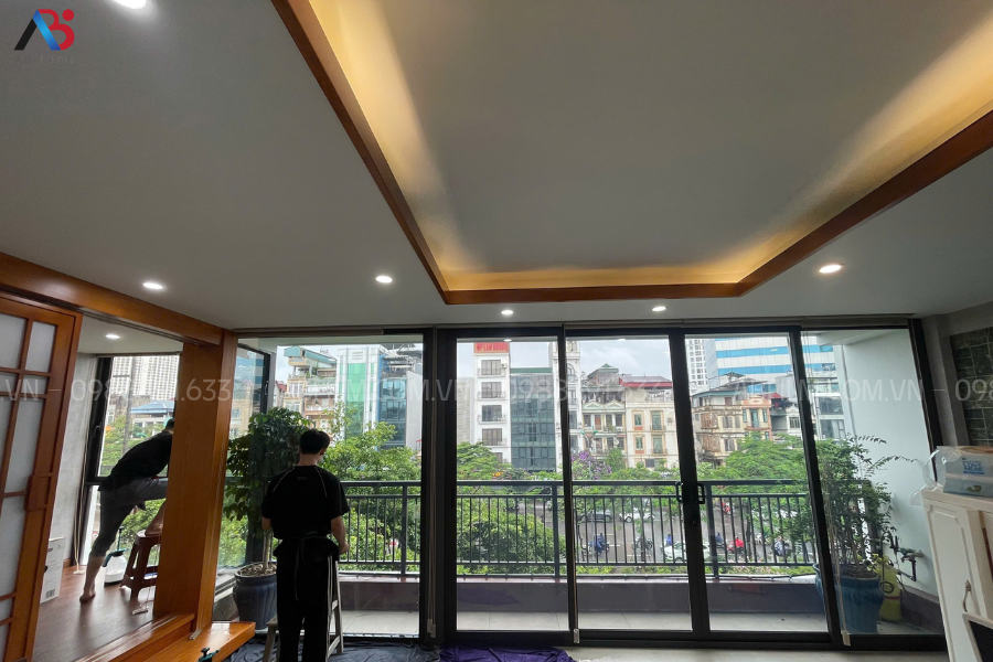 Hướng dẫn tự dán giấy dán kính chống sáng tại nhà